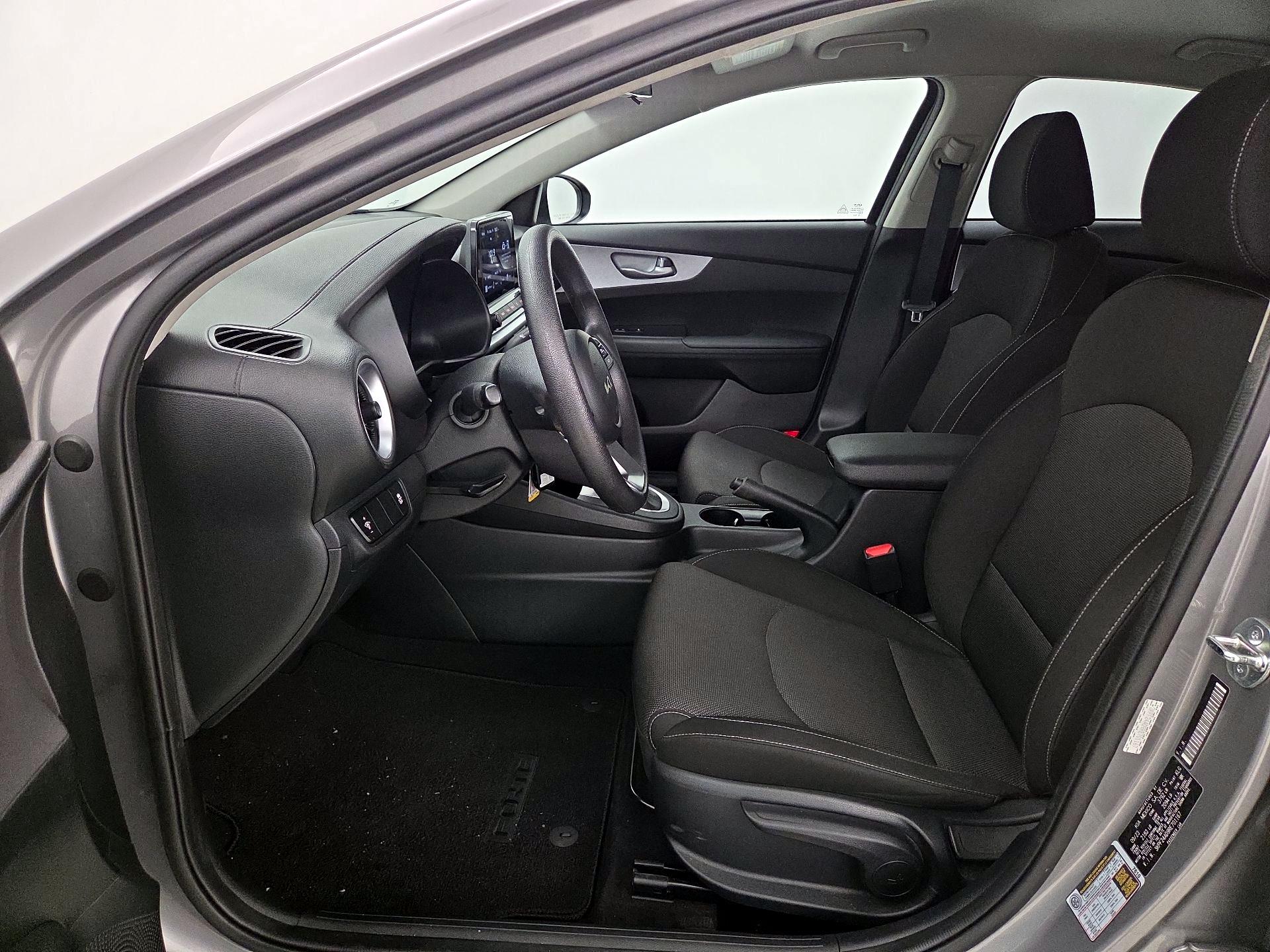 Thumbnail: 2023 Kia Forte - 11