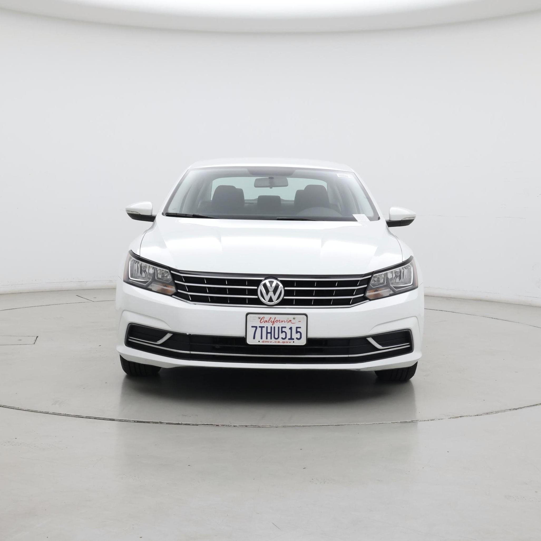 Thumbnail: 2016 Volkswagen Passat - 5