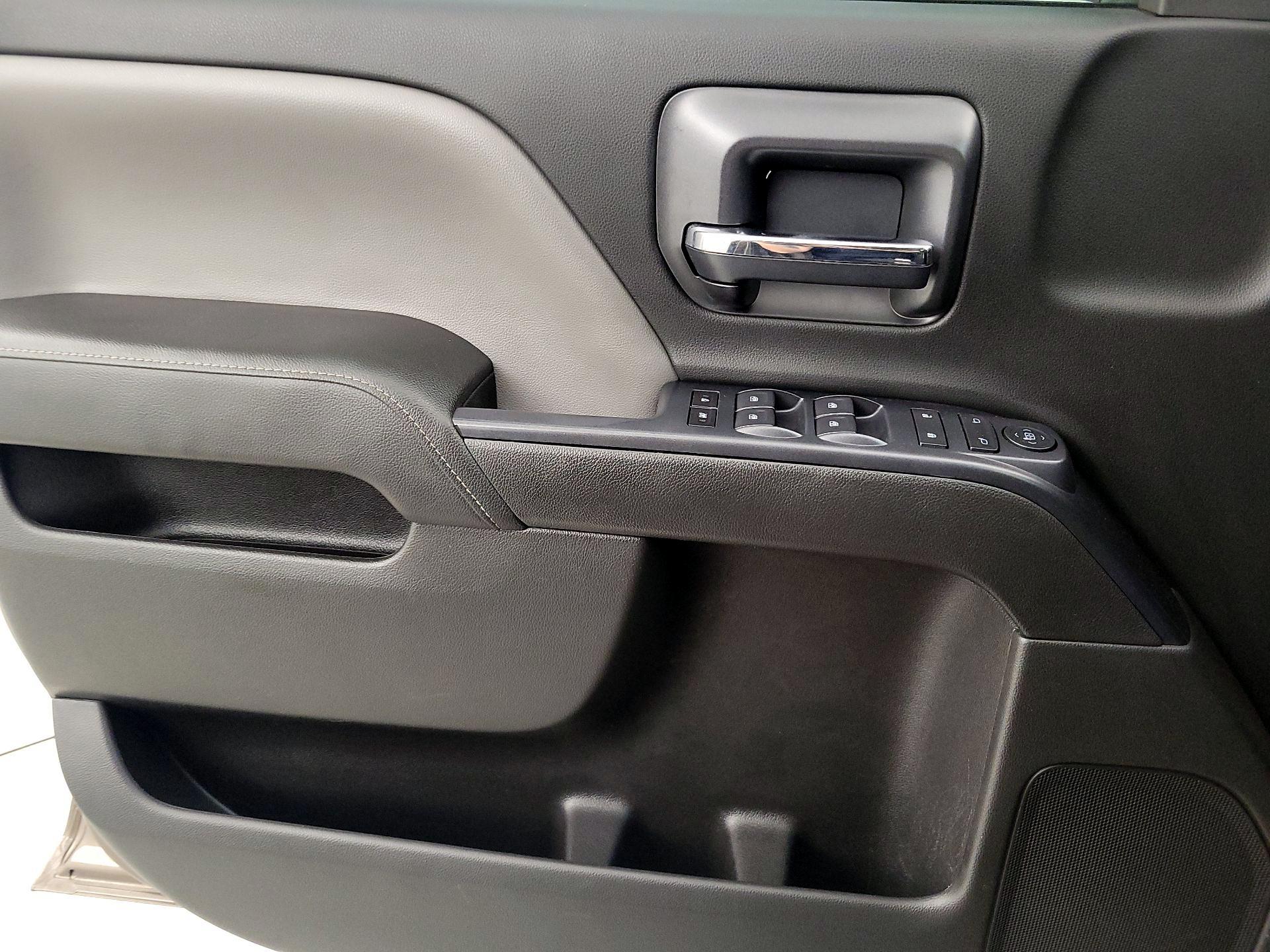 Thumbnail: 2015 Chevrolet Silverado 1500 - 12