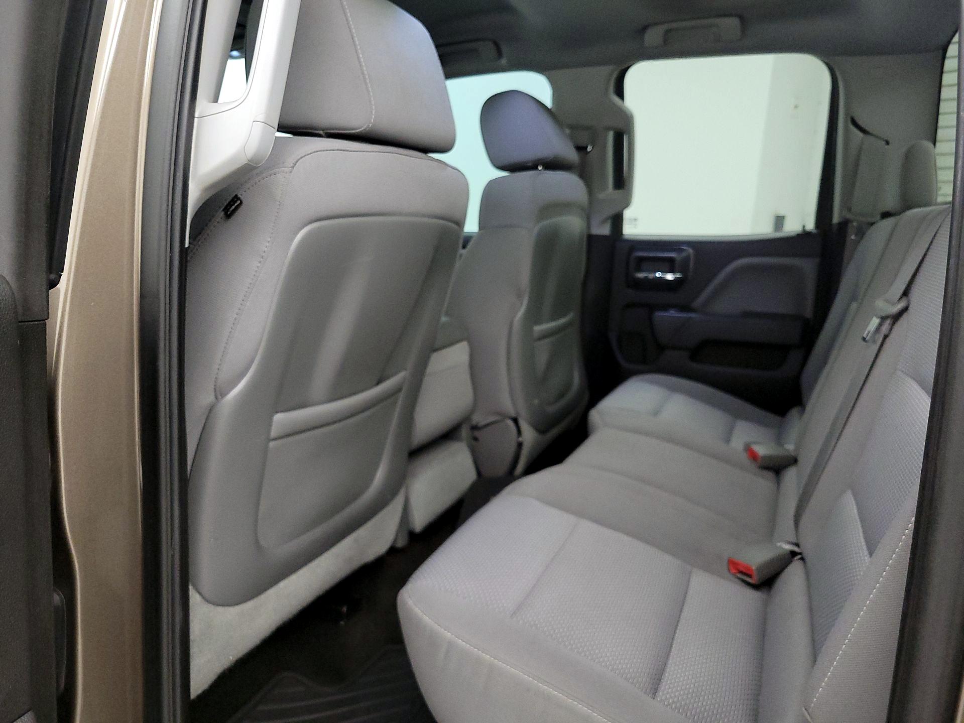 Thumbnail: 2015 Chevrolet Silverado 1500 - 18