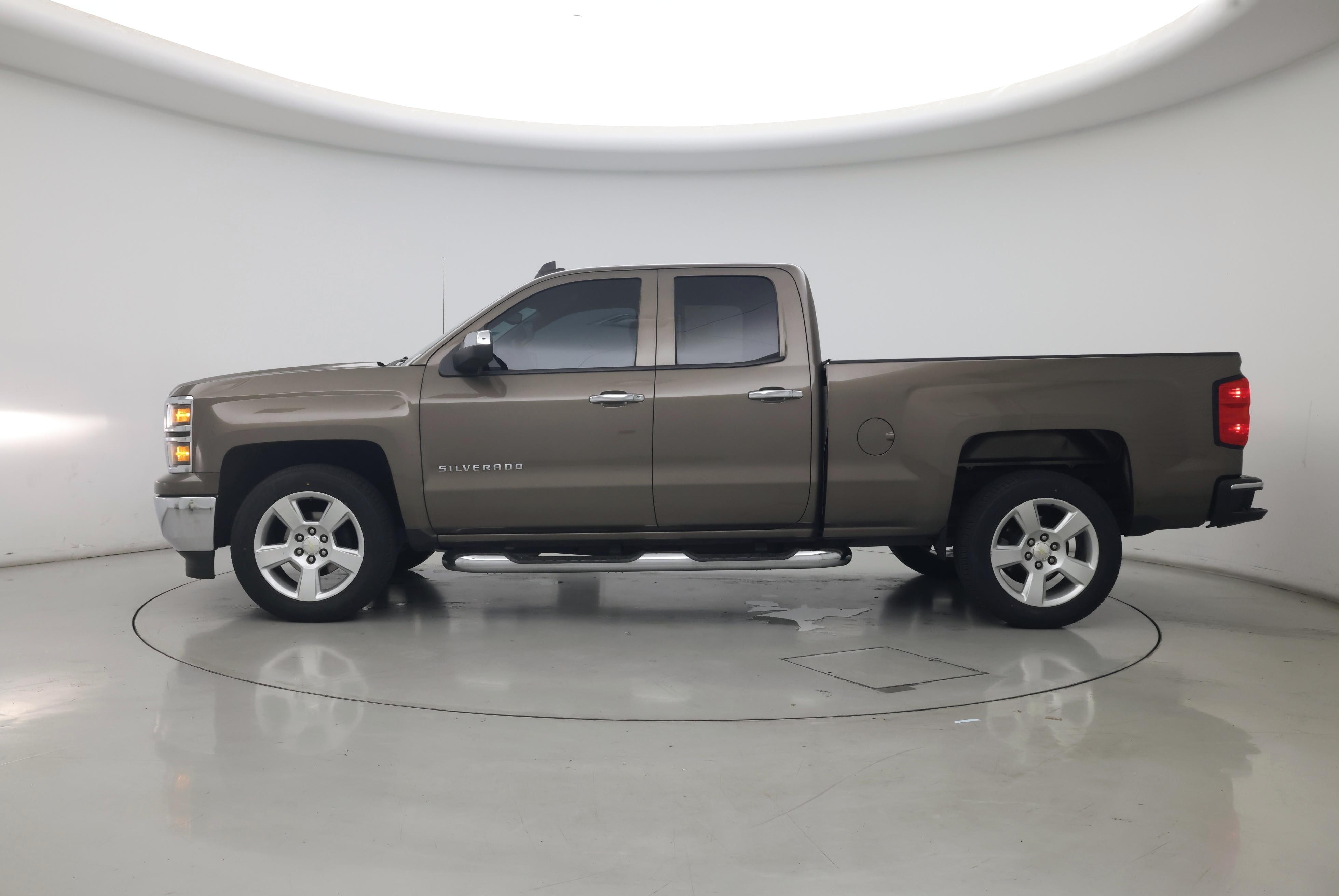 Thumbnail: 2015 Chevrolet Silverado 1500 - 3
