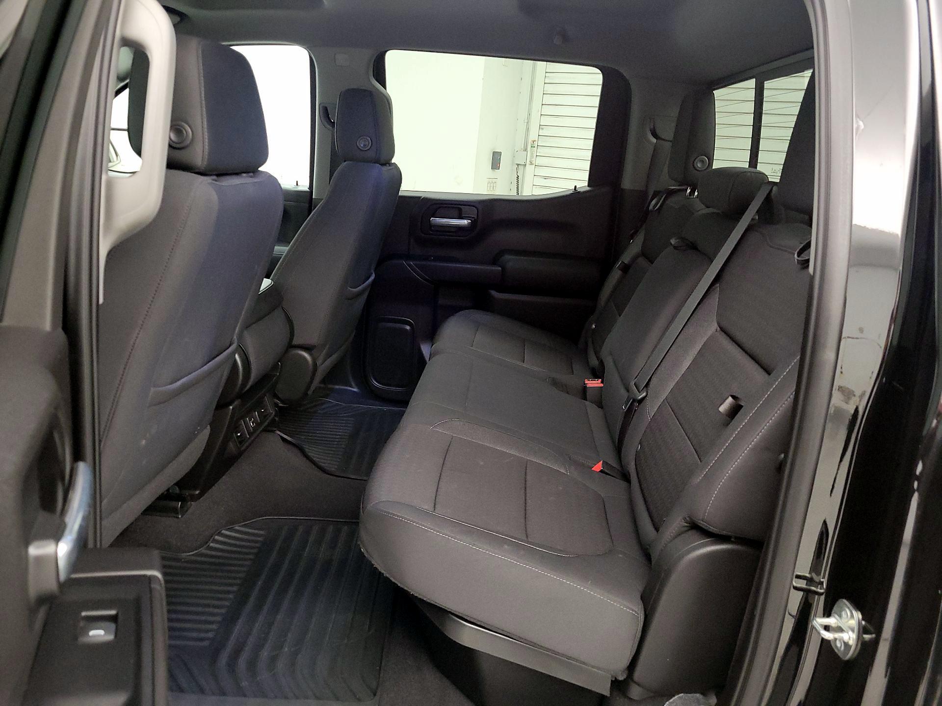 Thumbnail: 2020 Chevrolet Silverado 1500 - 19