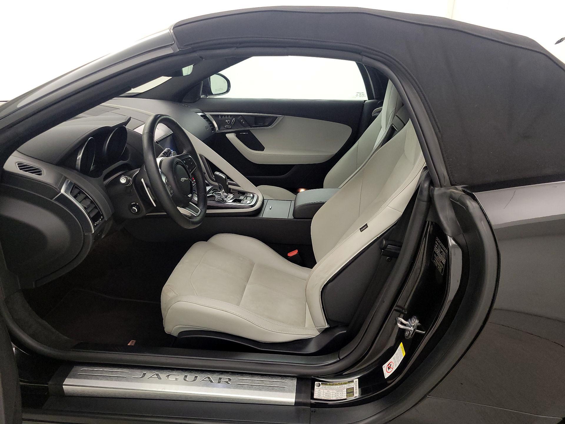 Thumbnail: 2018 Jaguar F-Type - 11