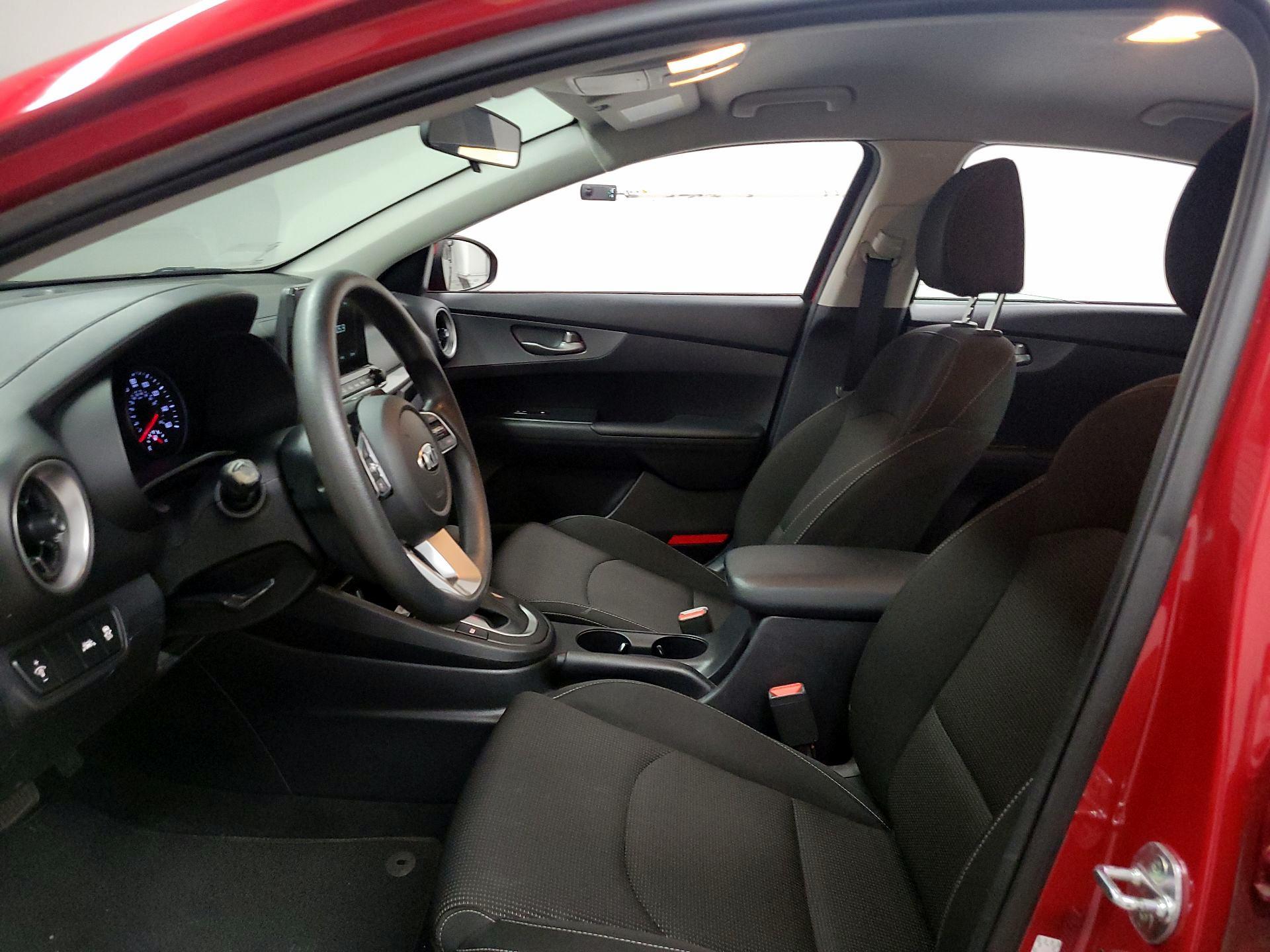 Thumbnail: 2021 Kia Forte - 11