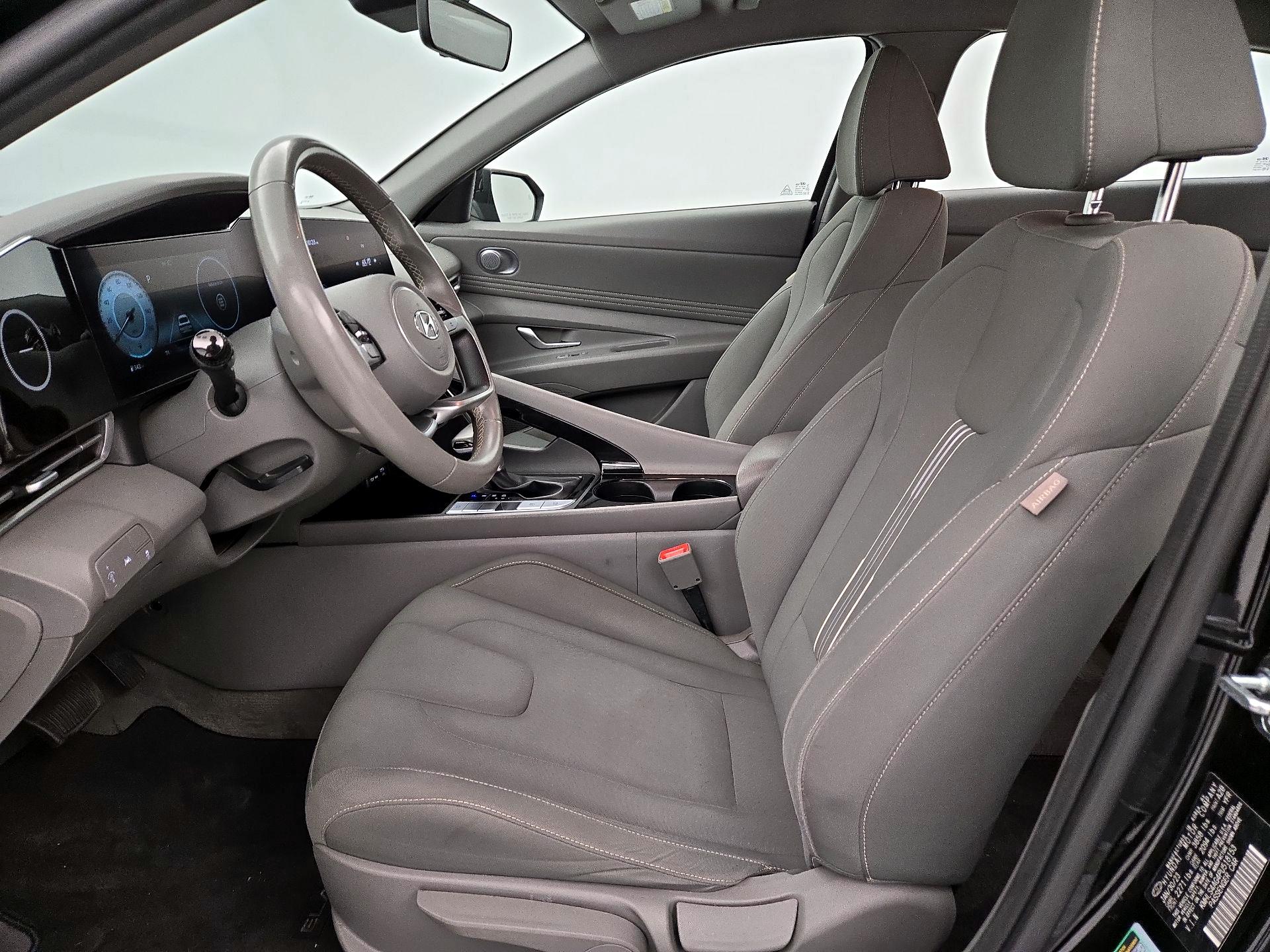 Thumbnail: 2023 Hyundai Elantra - 11