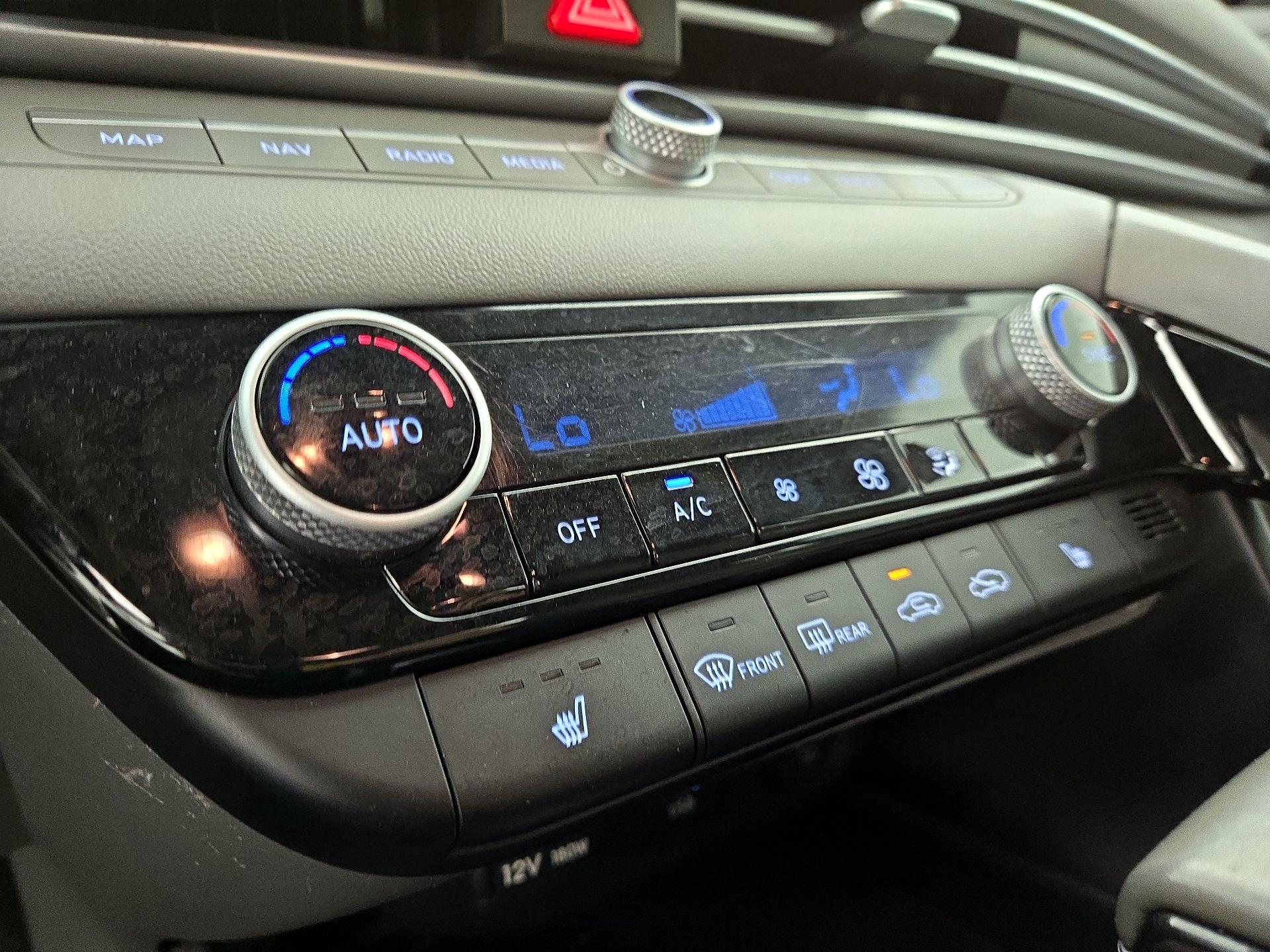 Thumbnail: 2023 Hyundai Elantra - 17