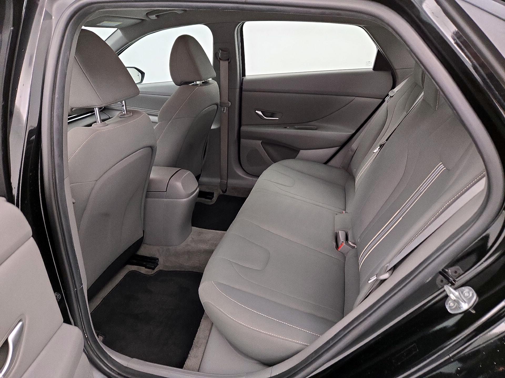 Thumbnail: 2023 Hyundai Elantra - 20