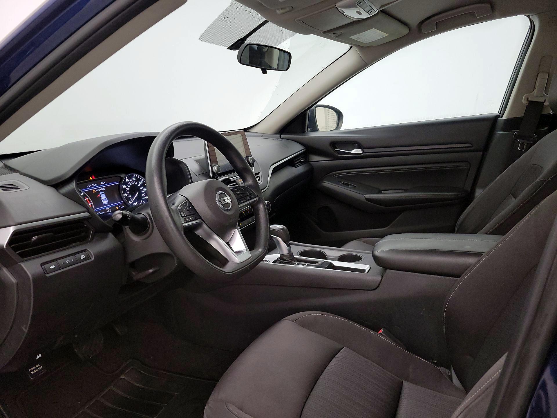 Thumbnail: 2020 Nissan Altima - 11