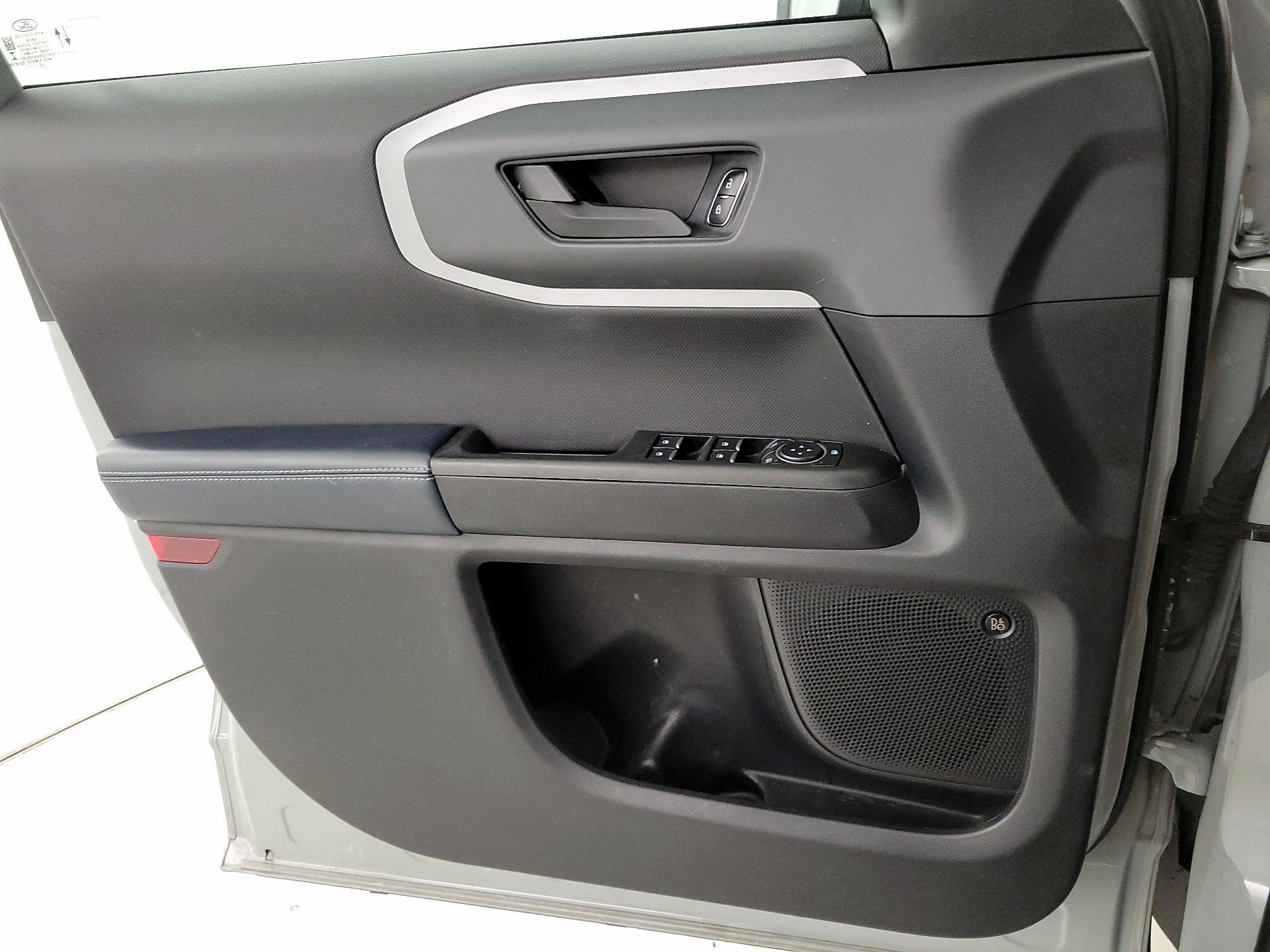 Thumbnail: 2022 Ford Bronco Sport - 12