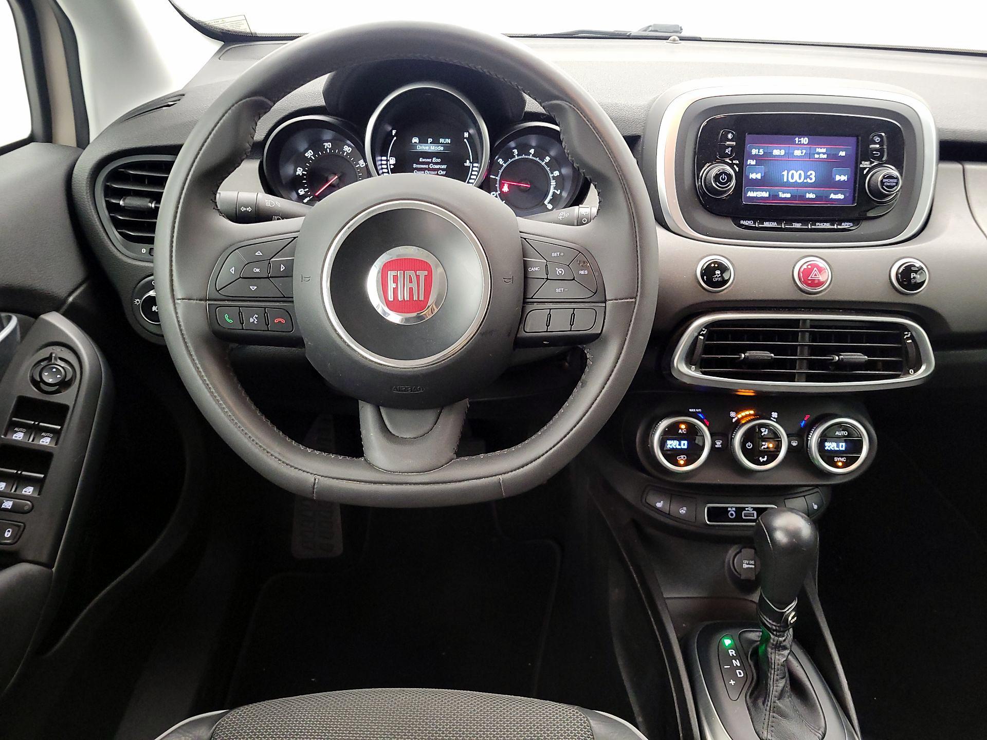 Thumbnail: 2016 Fiat 500X - 10