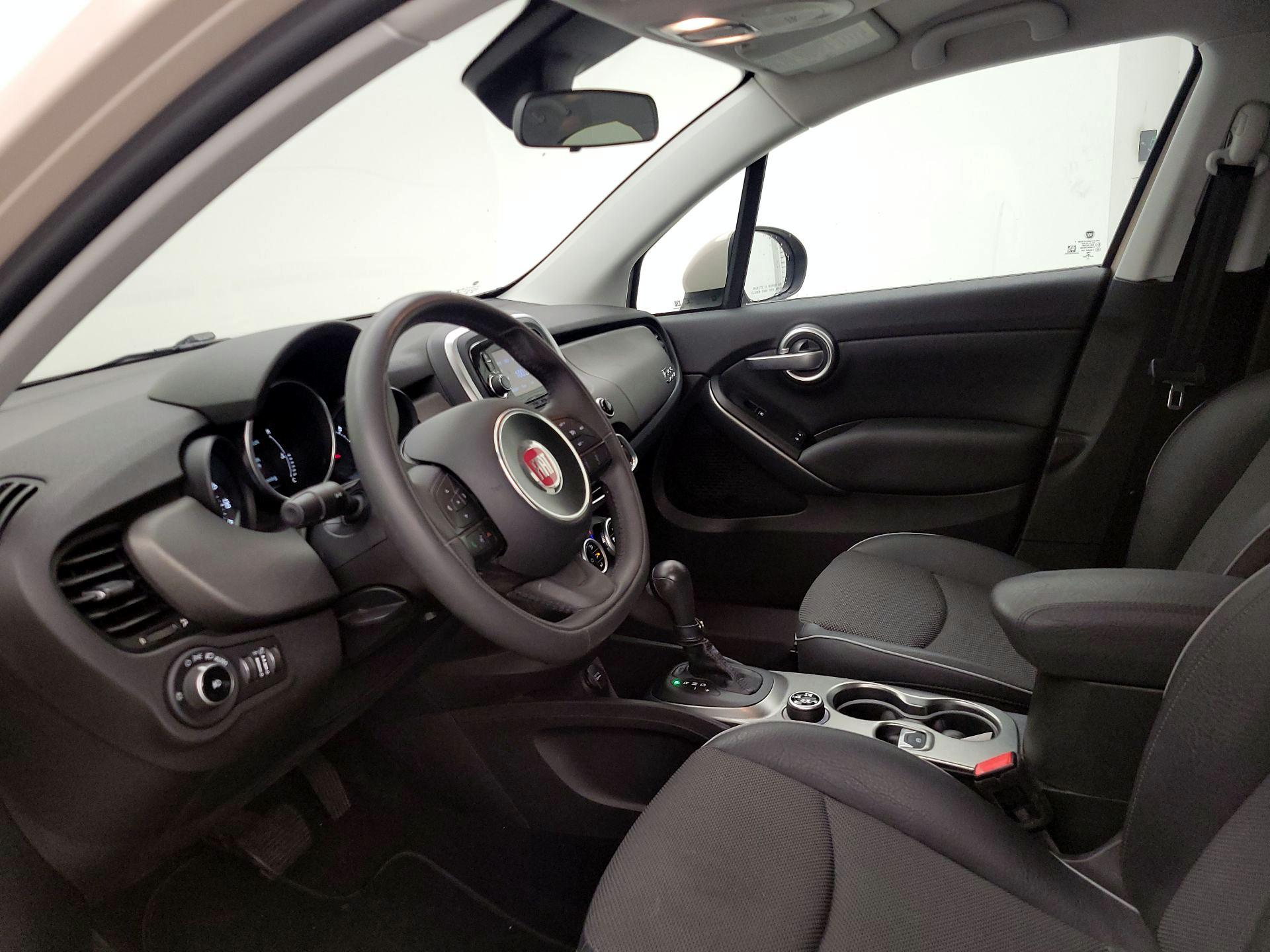 Thumbnail: 2016 Fiat 500X - 11