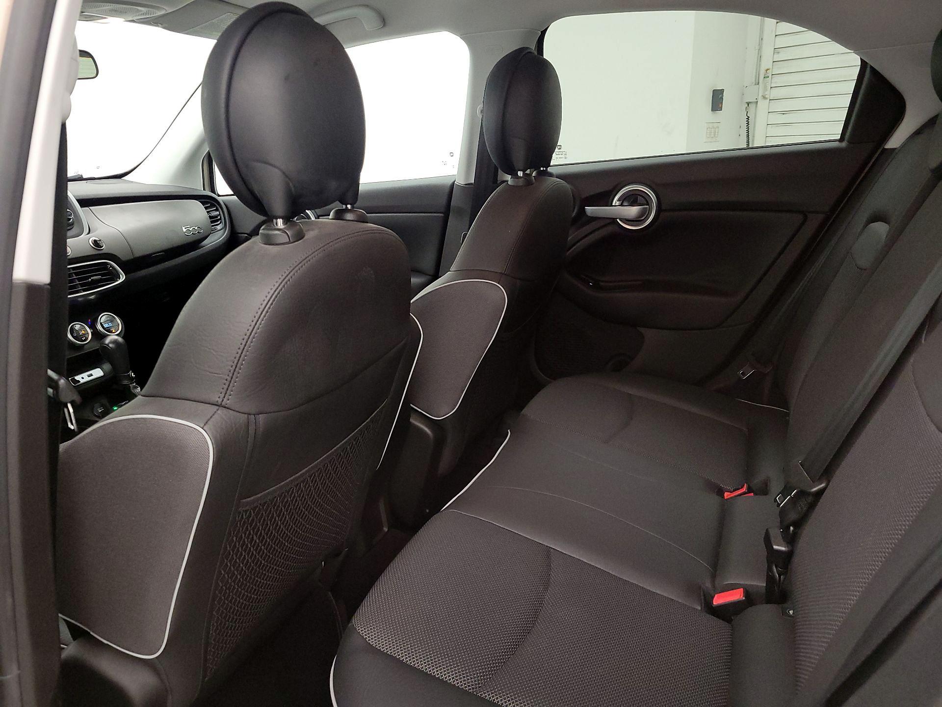 Thumbnail: 2016 Fiat 500X - 19
