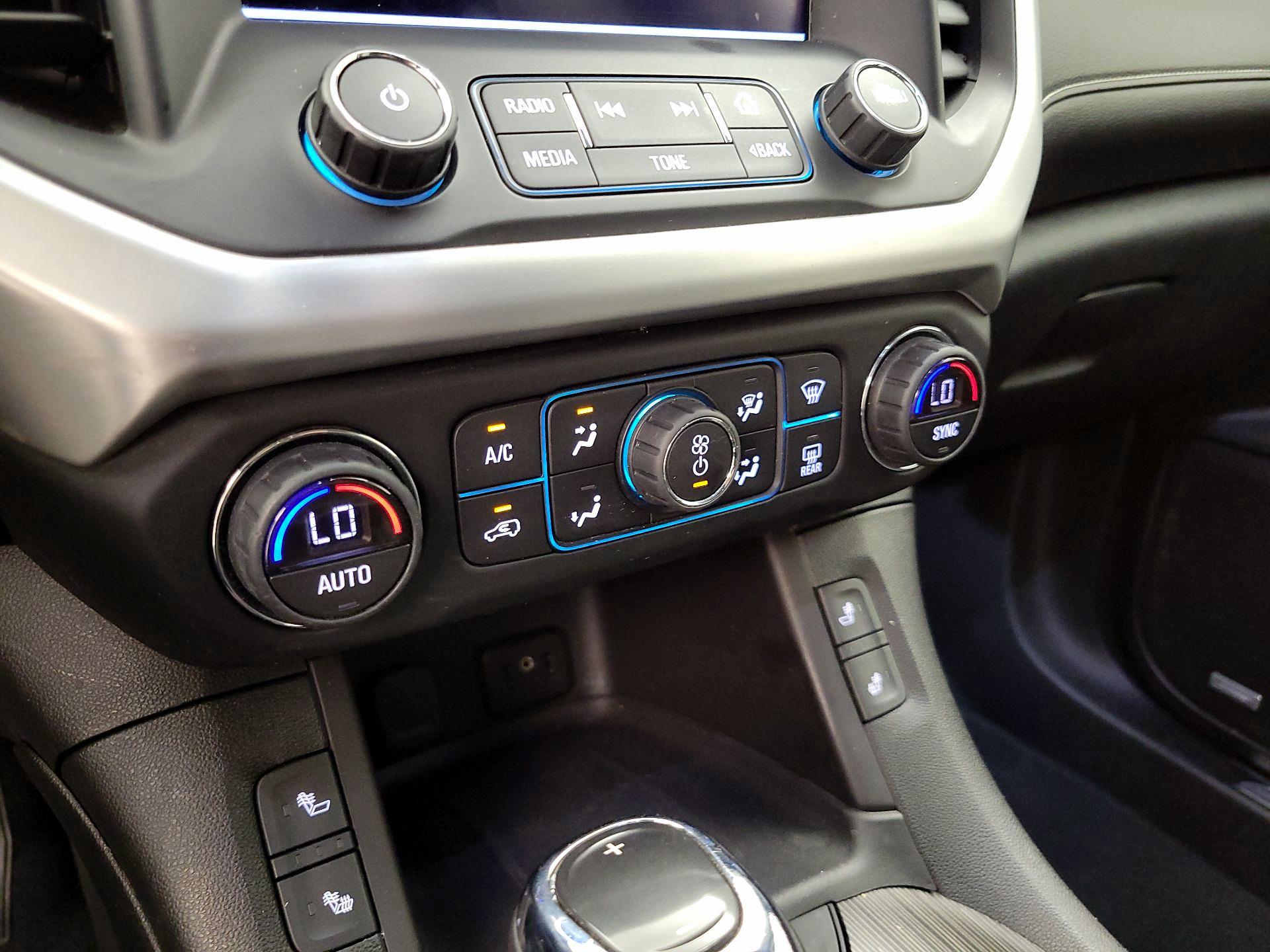 Thumbnail: 2017 GMC Acadia - 16