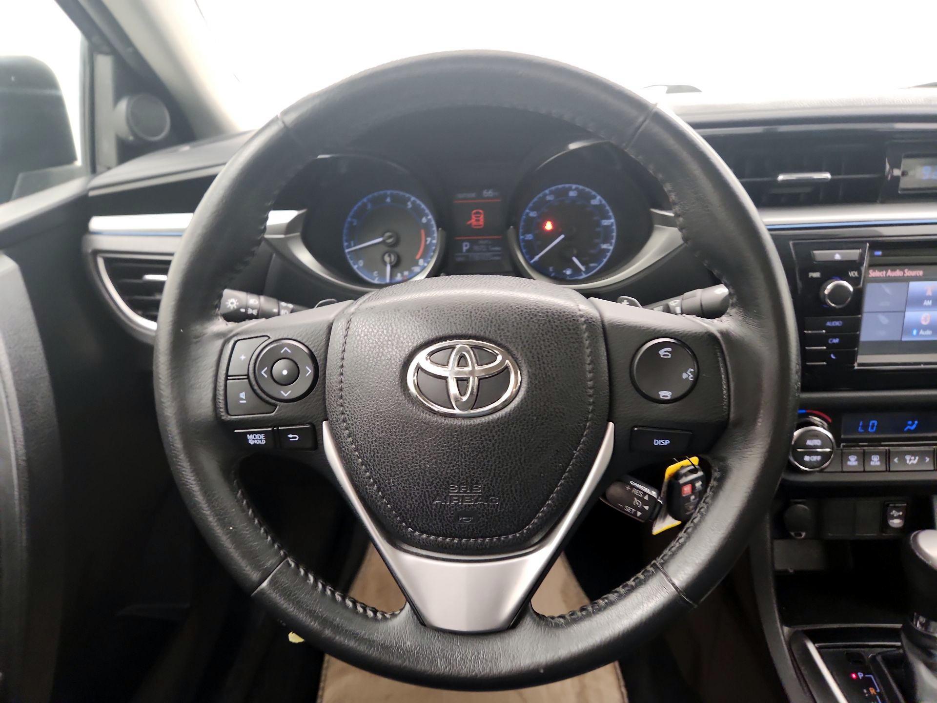 Thumbnail: 2014 Toyota Corolla - 10