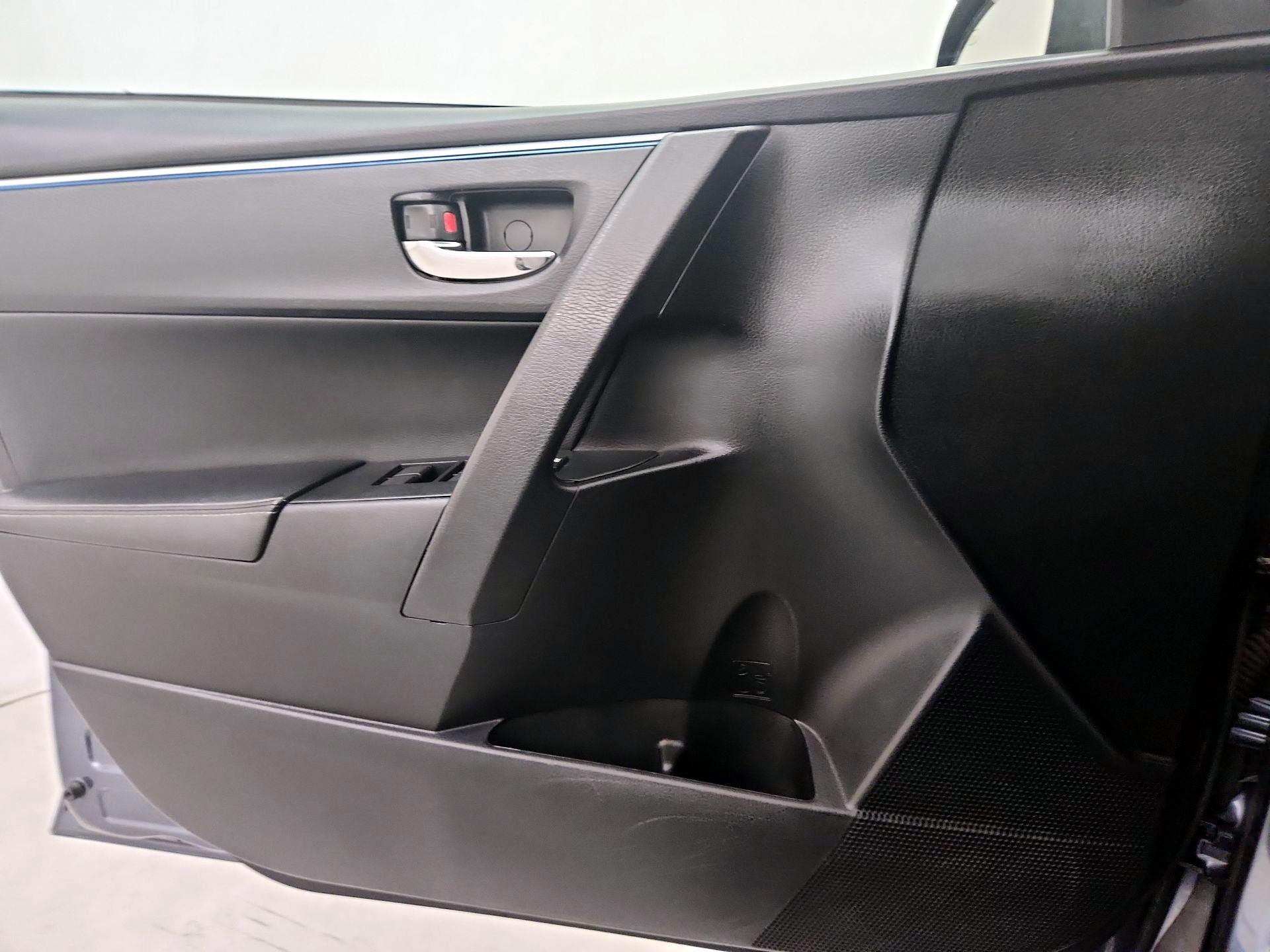 Thumbnail: 2014 Toyota Corolla - 12