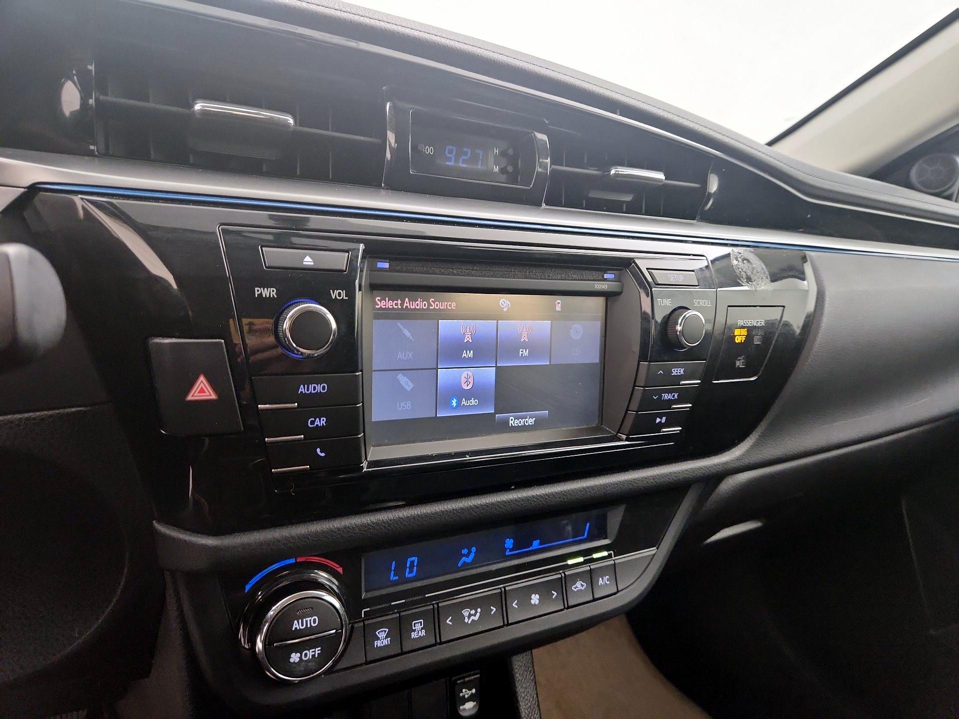 Thumbnail: 2014 Toyota Corolla - 15