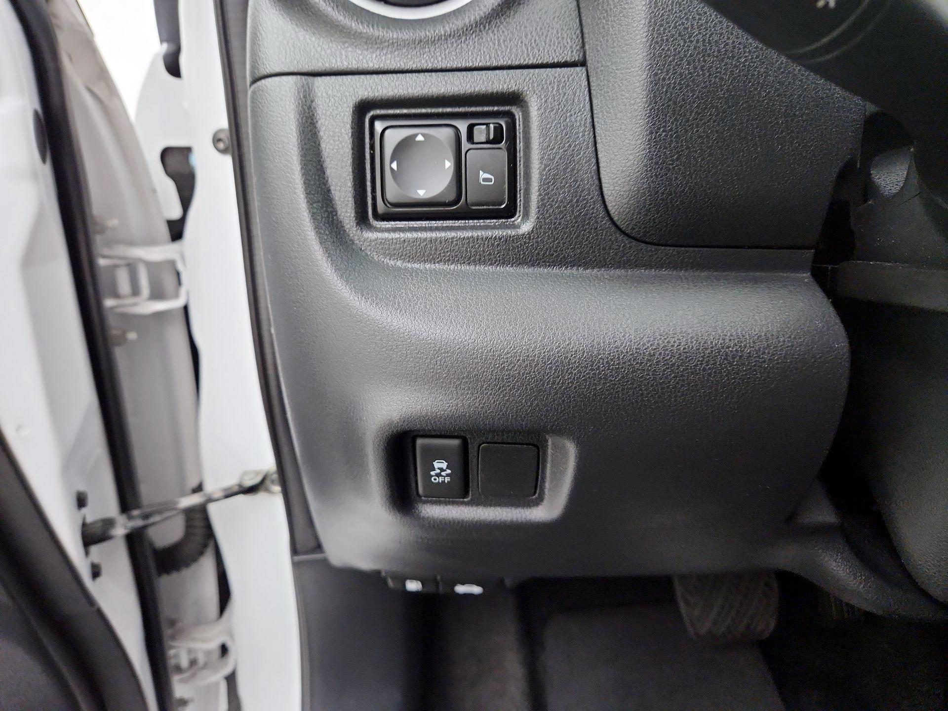 Thumbnail: 2019 Nissan Versa - 13