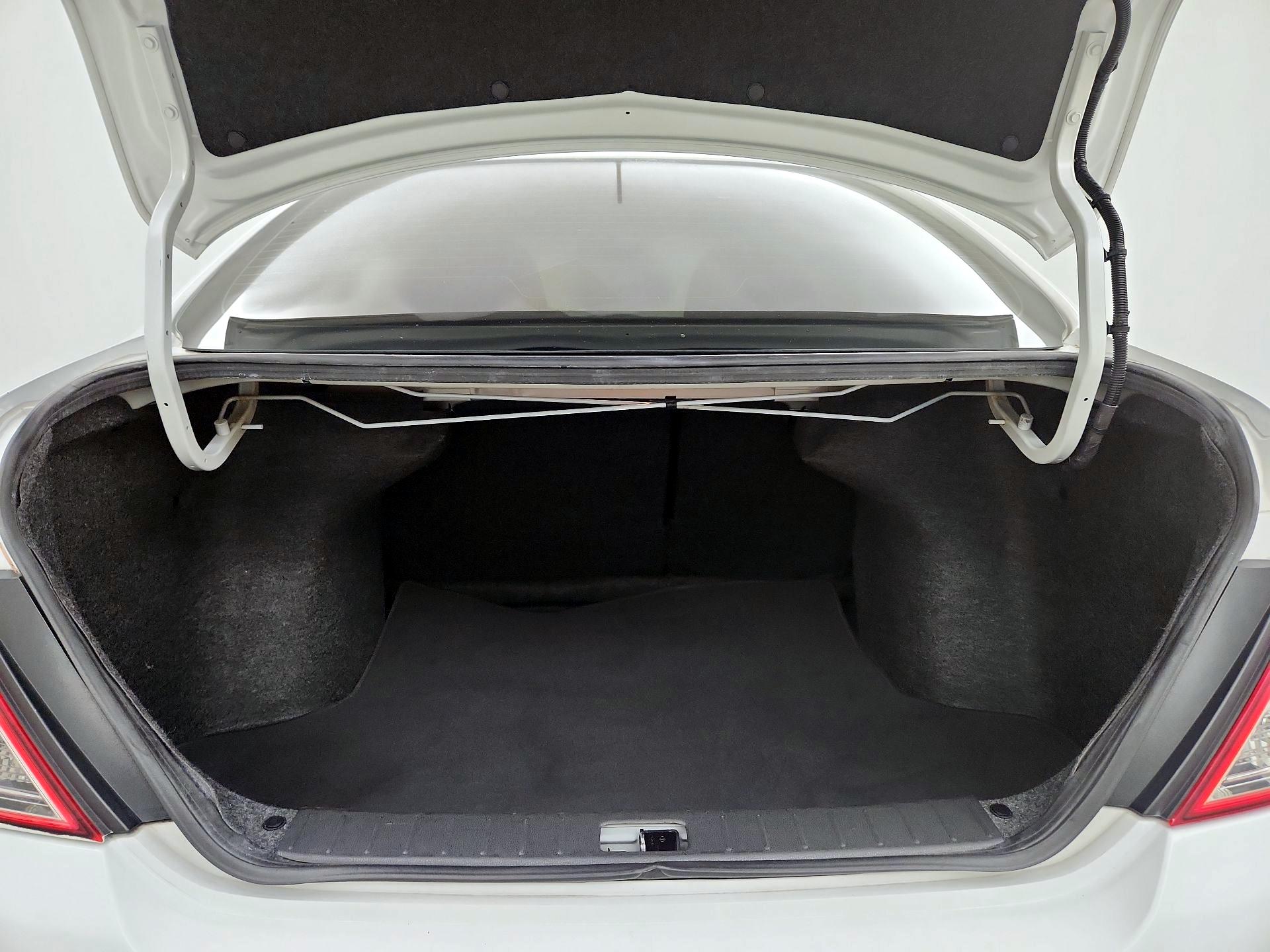Thumbnail: 2019 Nissan Versa - 20