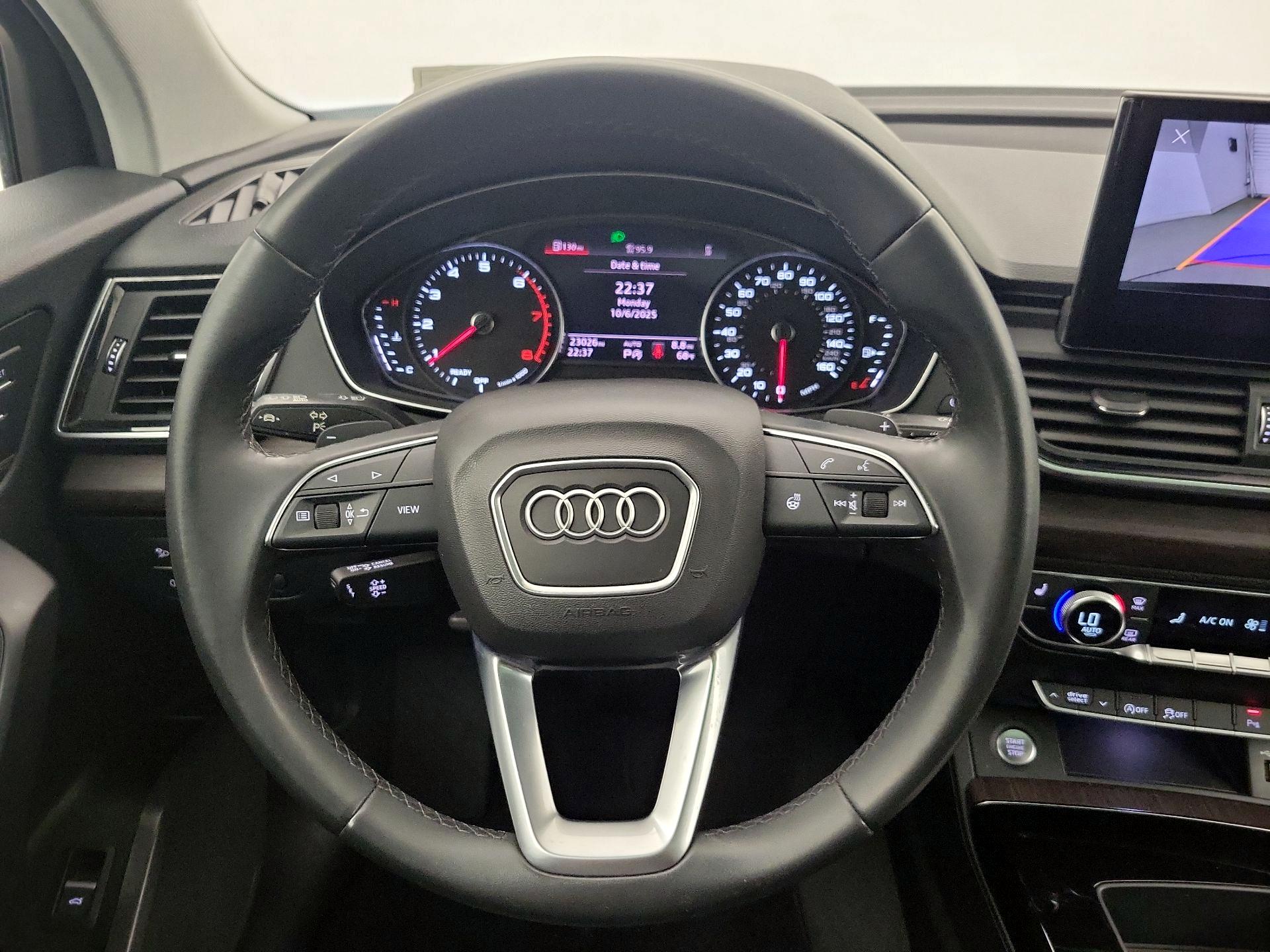 Thumbnail: 2022 Audi Q5 - 10