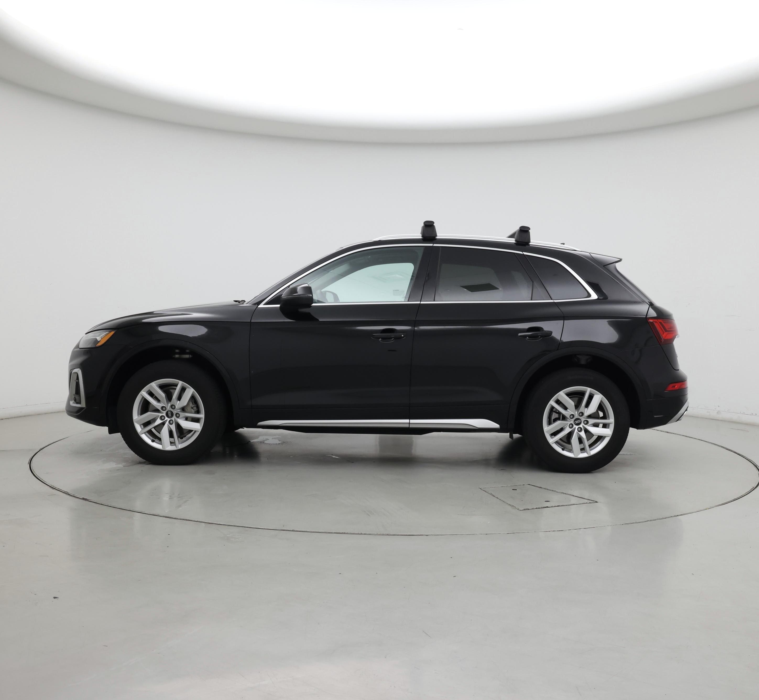 Thumbnail: 2022 Audi Q5 - 3