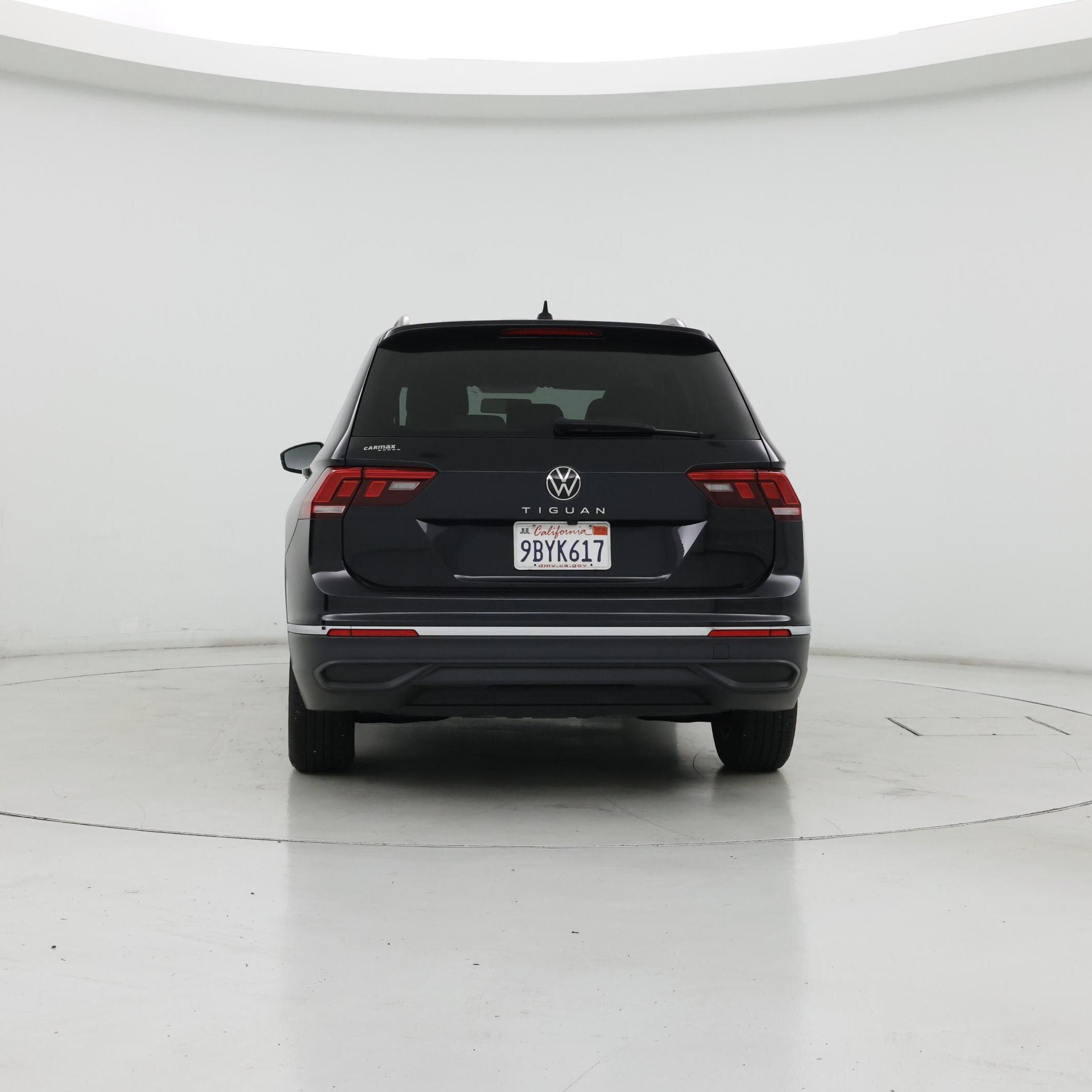 Thumbnail: 2022 Volkswagen Tiguan - 6