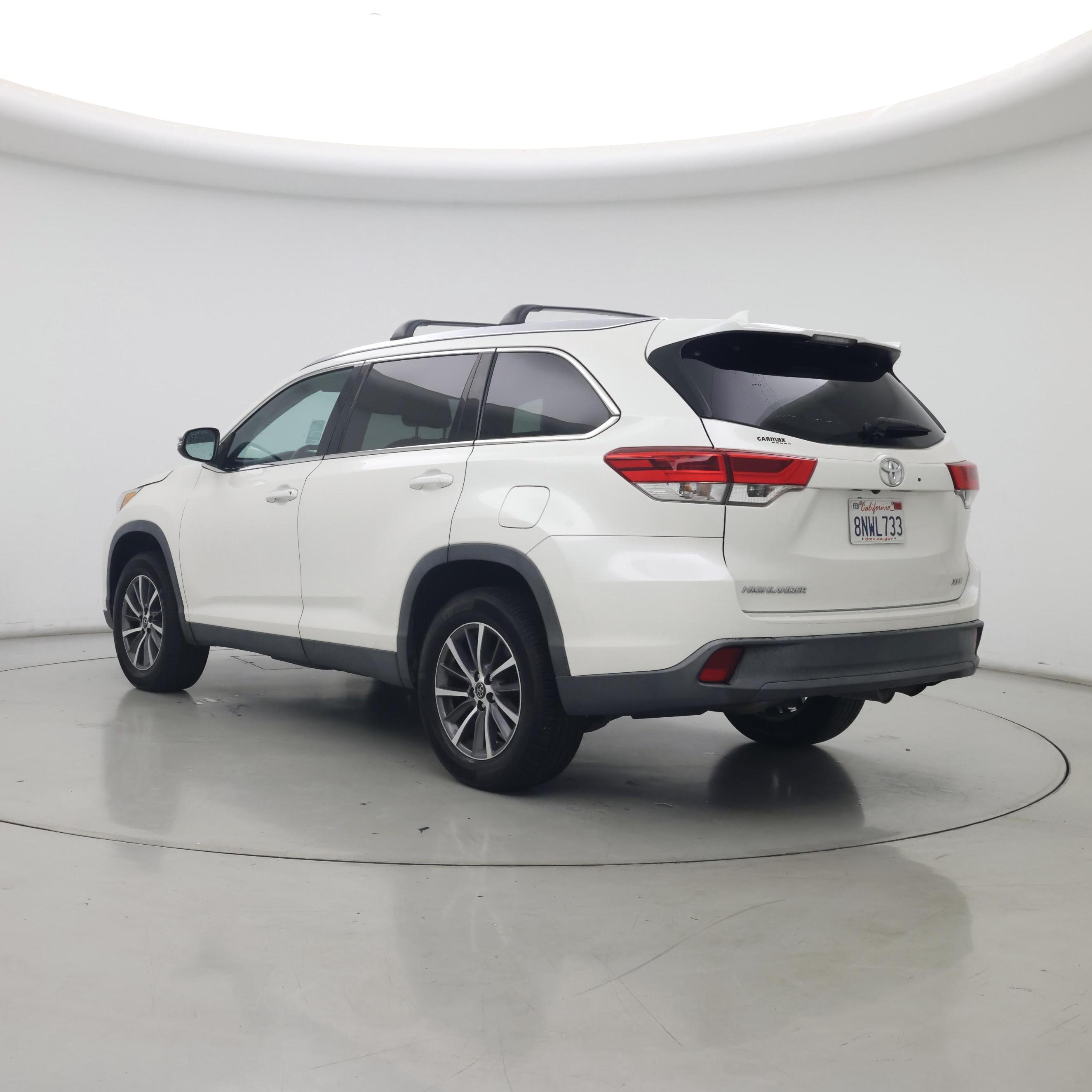 Thumbnail: 2019 Toyota Highlander - 2