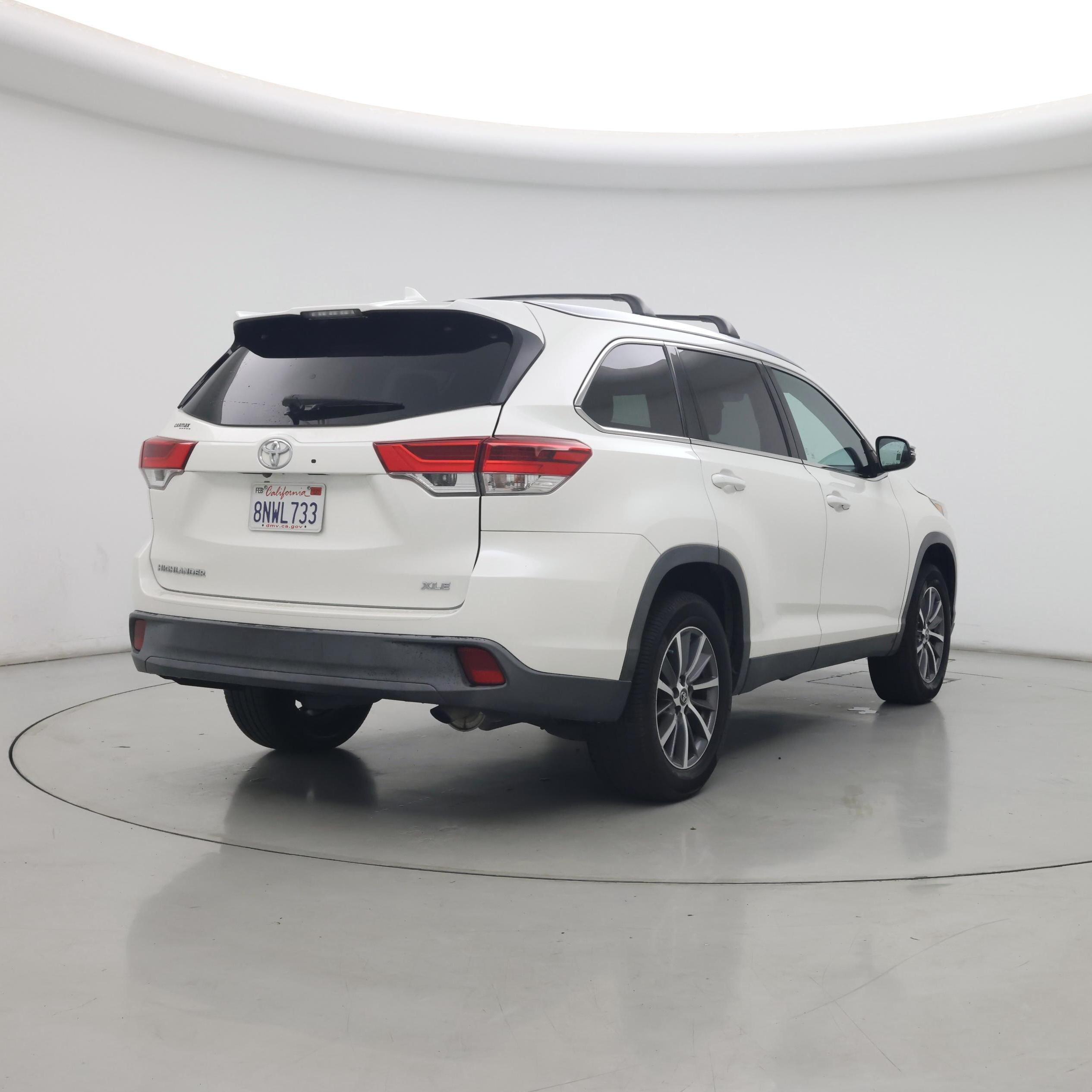 Thumbnail: 2019 Toyota Highlander - 8