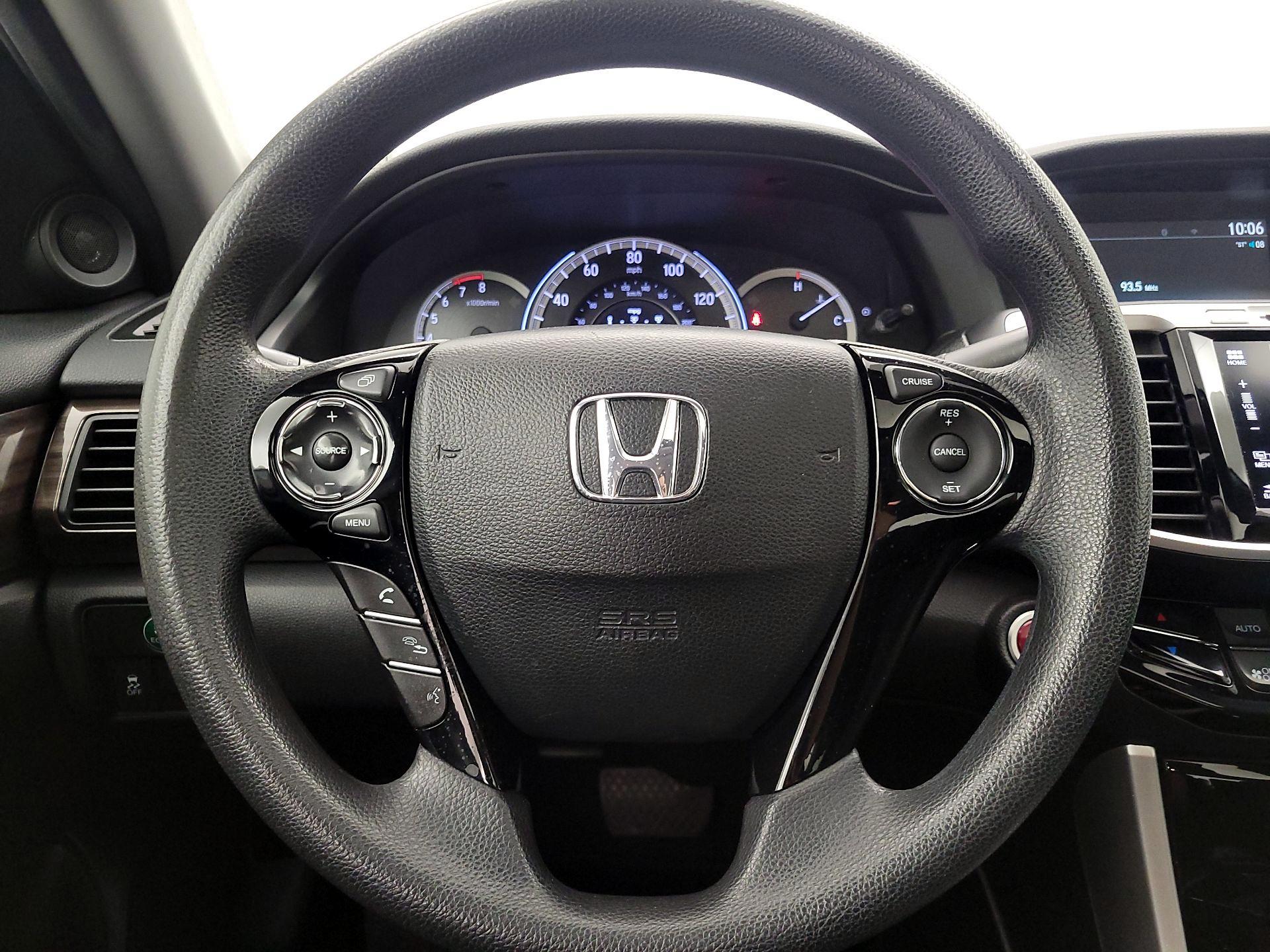 Thumbnail: 2016 Honda Accord - 10