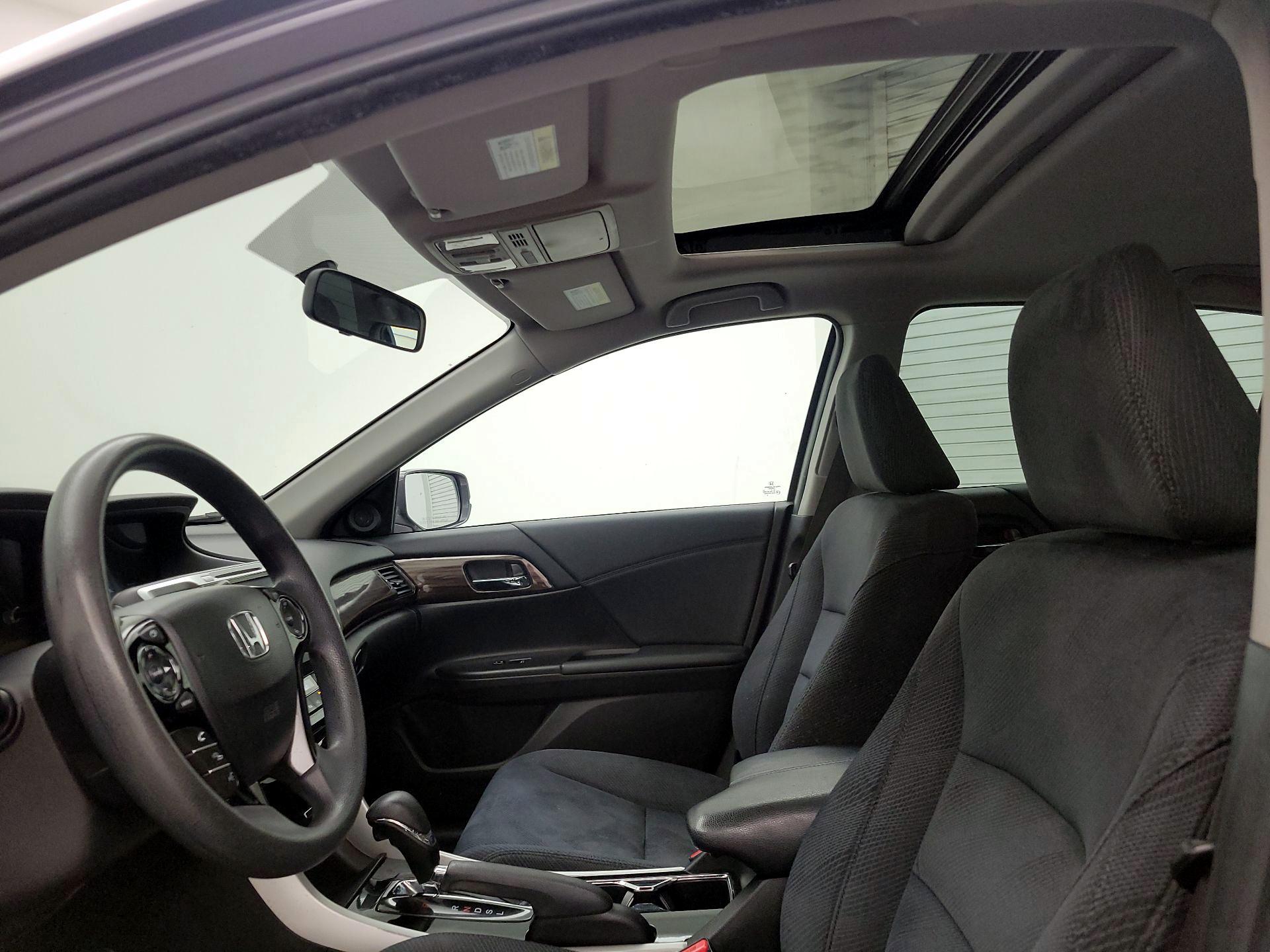 Thumbnail: 2016 Honda Accord - 19