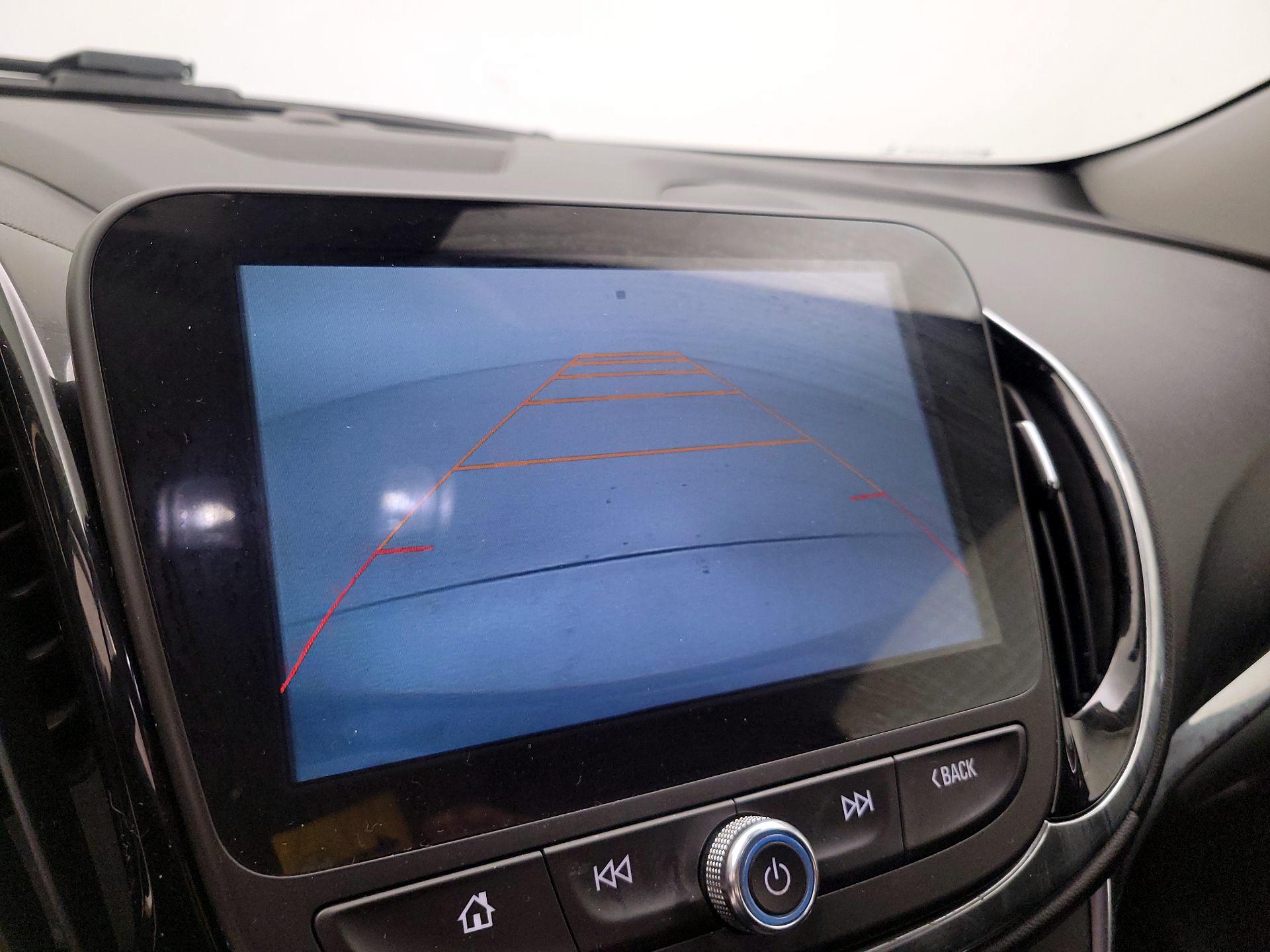 Thumbnail: 2016 Chevrolet Volt - 14