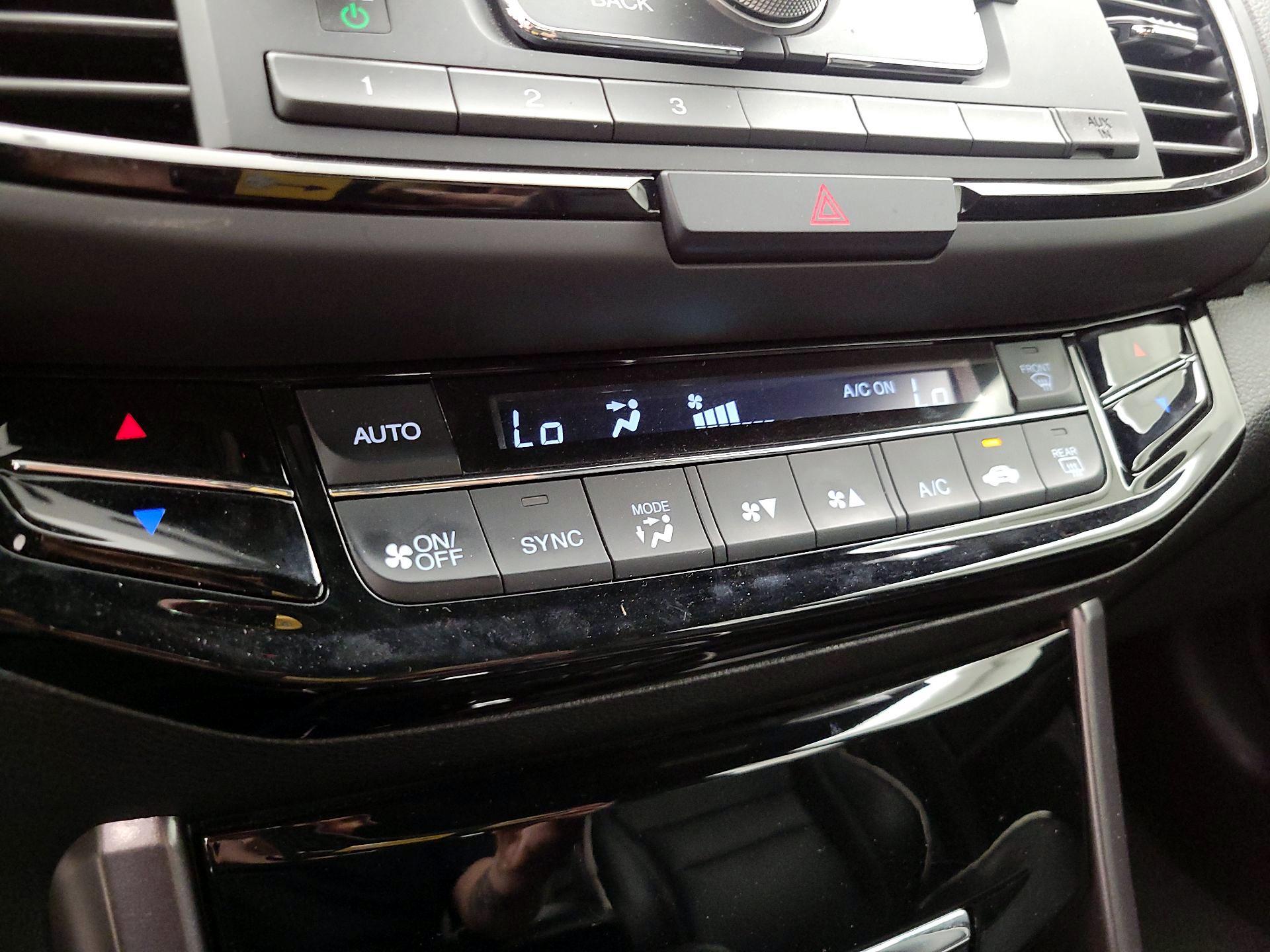 Thumbnail: 2016 Honda Accord - 16