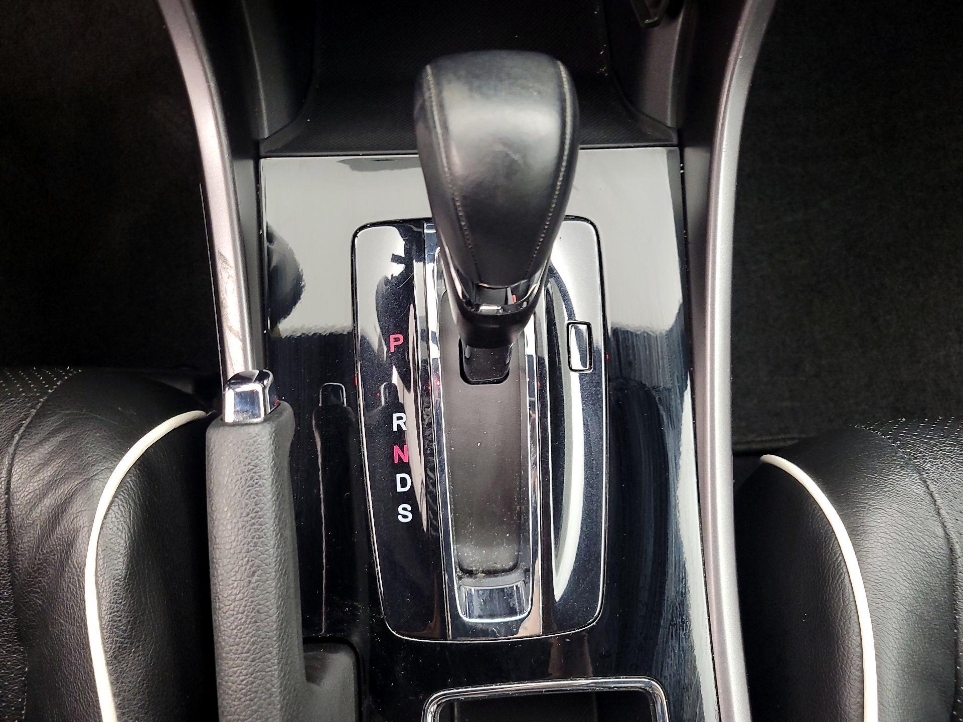 Thumbnail: 2016 Honda Accord - 17