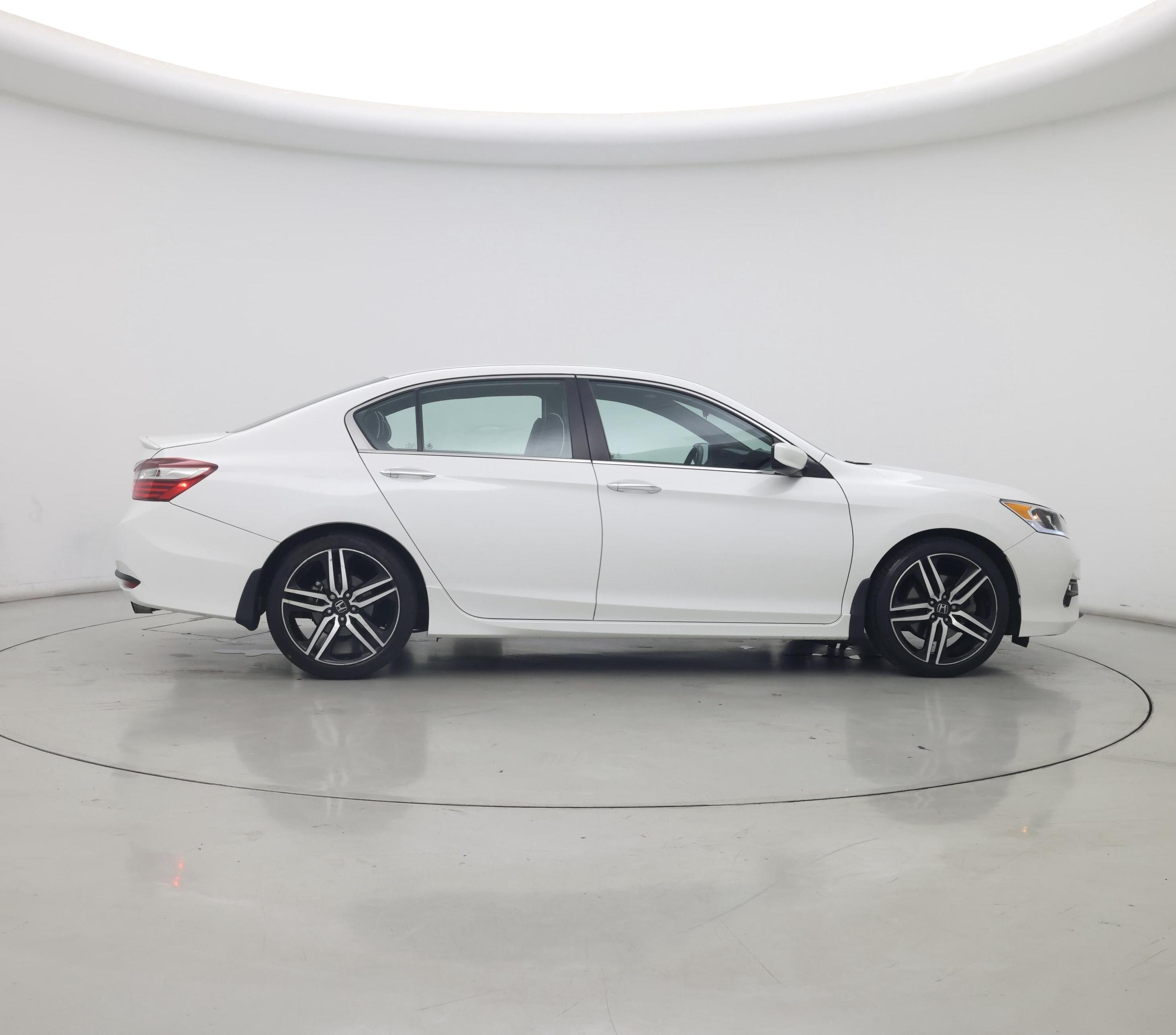 Thumbnail: 2016 Honda Accord - 7