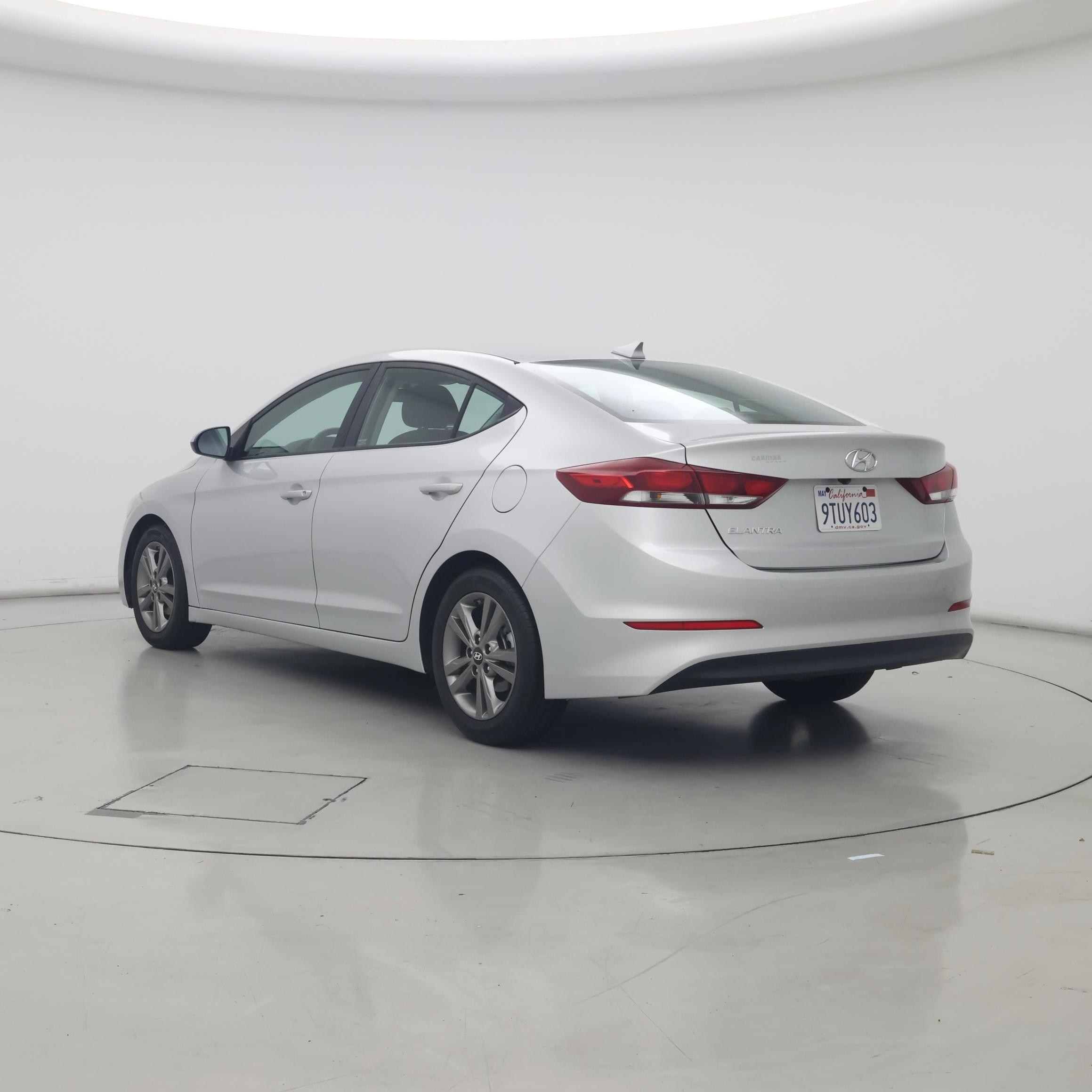 Thumbnail: 2018 Hyundai Elantra - 2