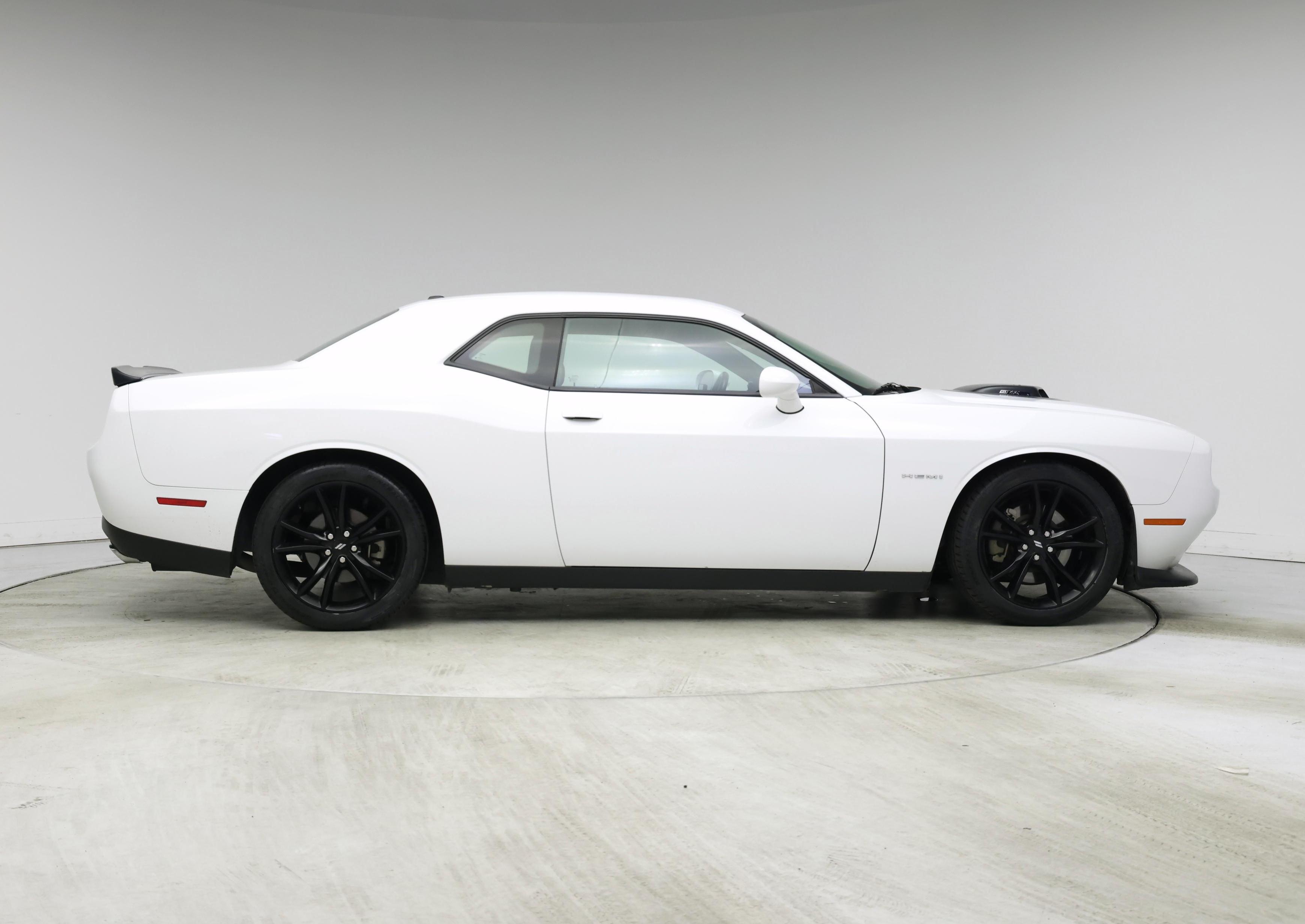 Thumbnail: 2021 Dodge Challenger - 7