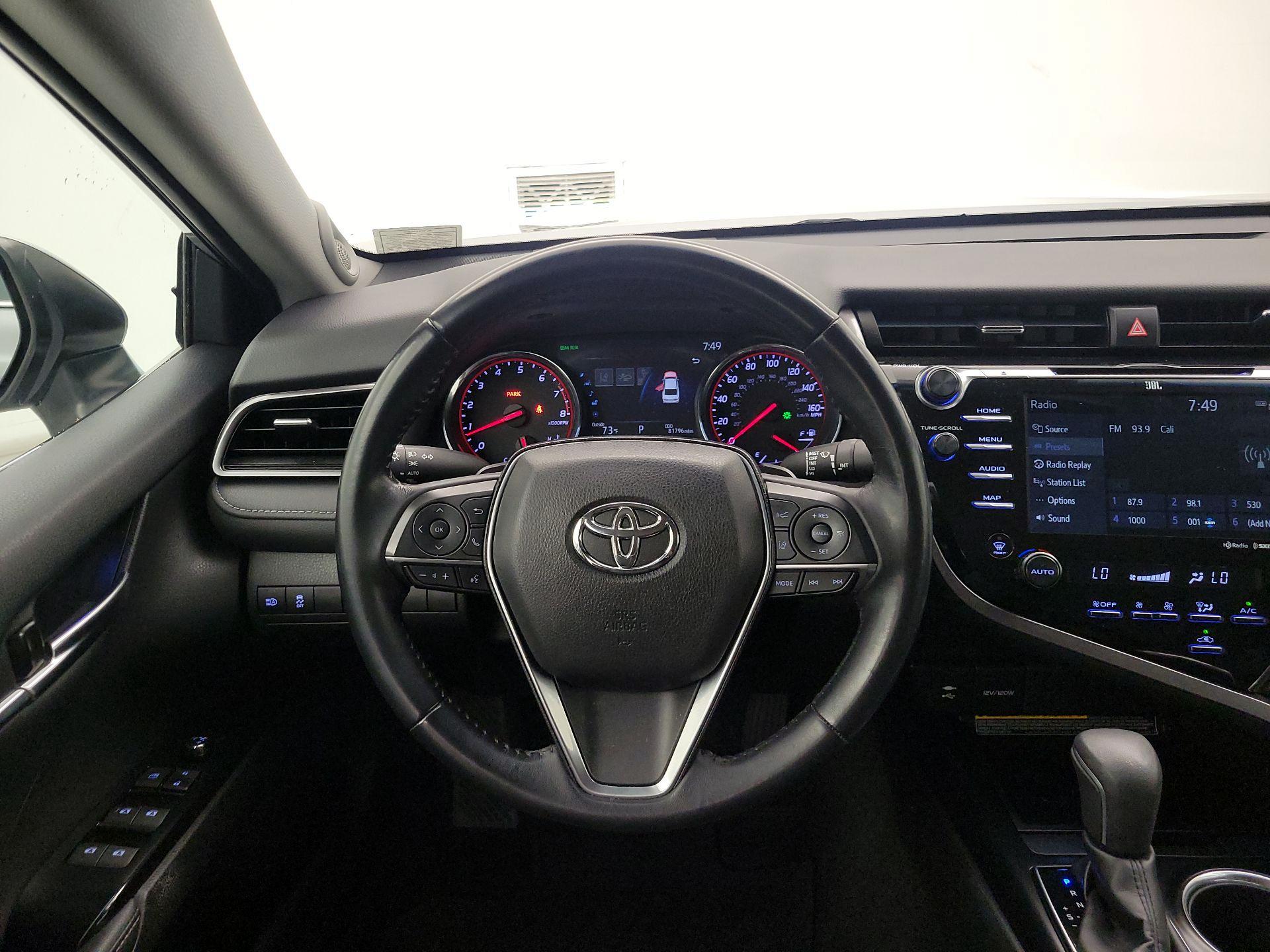 Thumbnail: 2019 Toyota Camry - 10