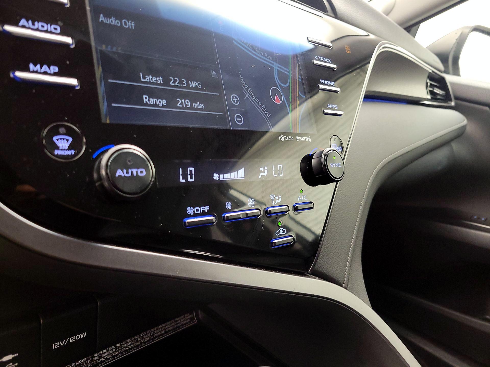 Thumbnail: 2019 Toyota Camry - 16