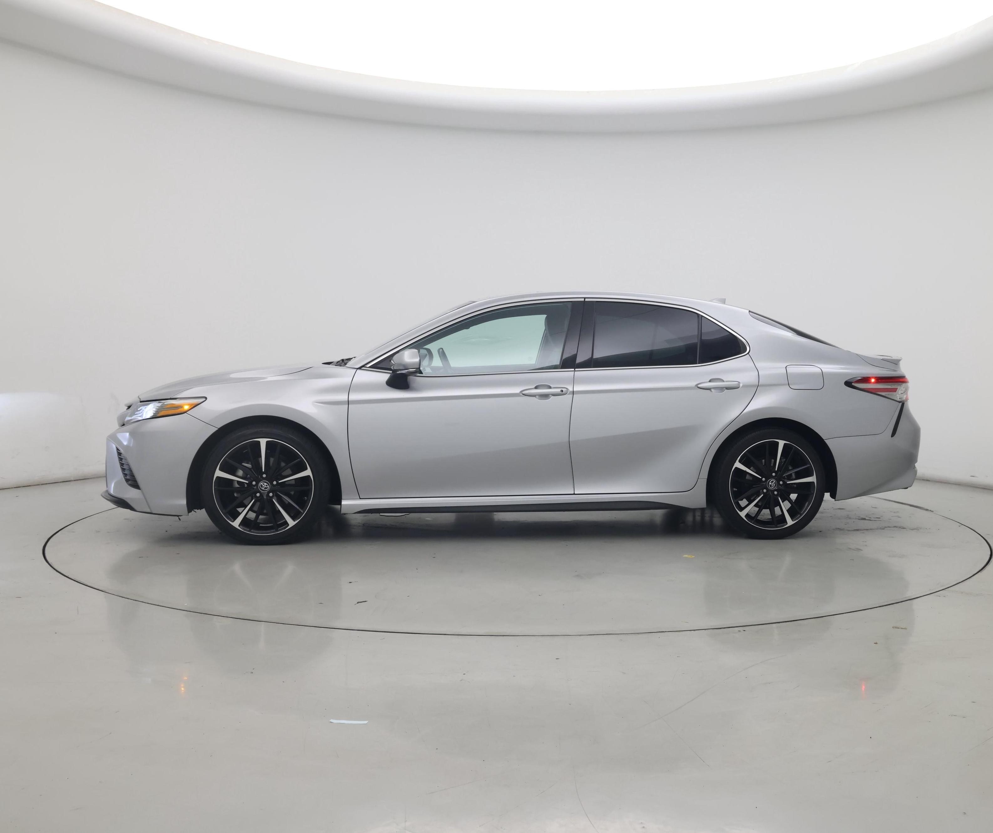 Thumbnail: 2019 Toyota Camry - 3