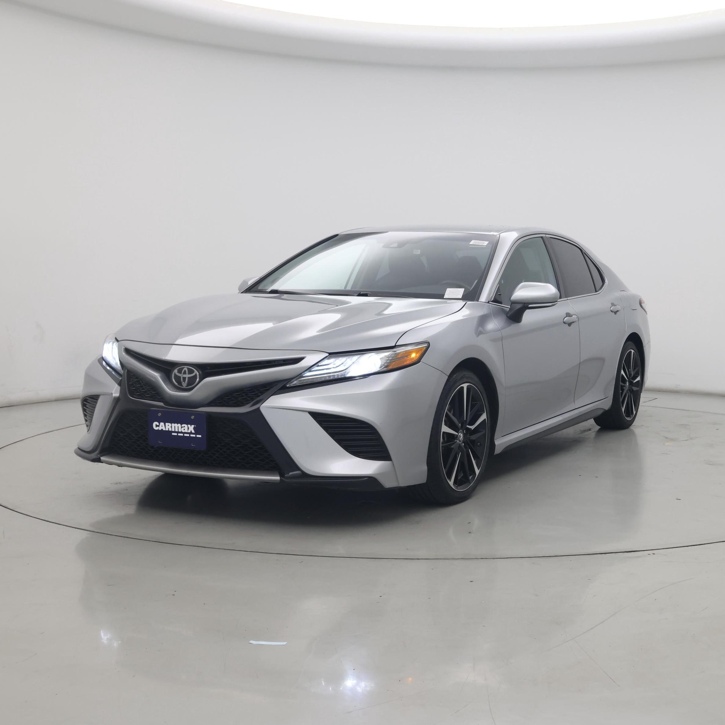 Thumbnail: 2019 Toyota Camry - 4