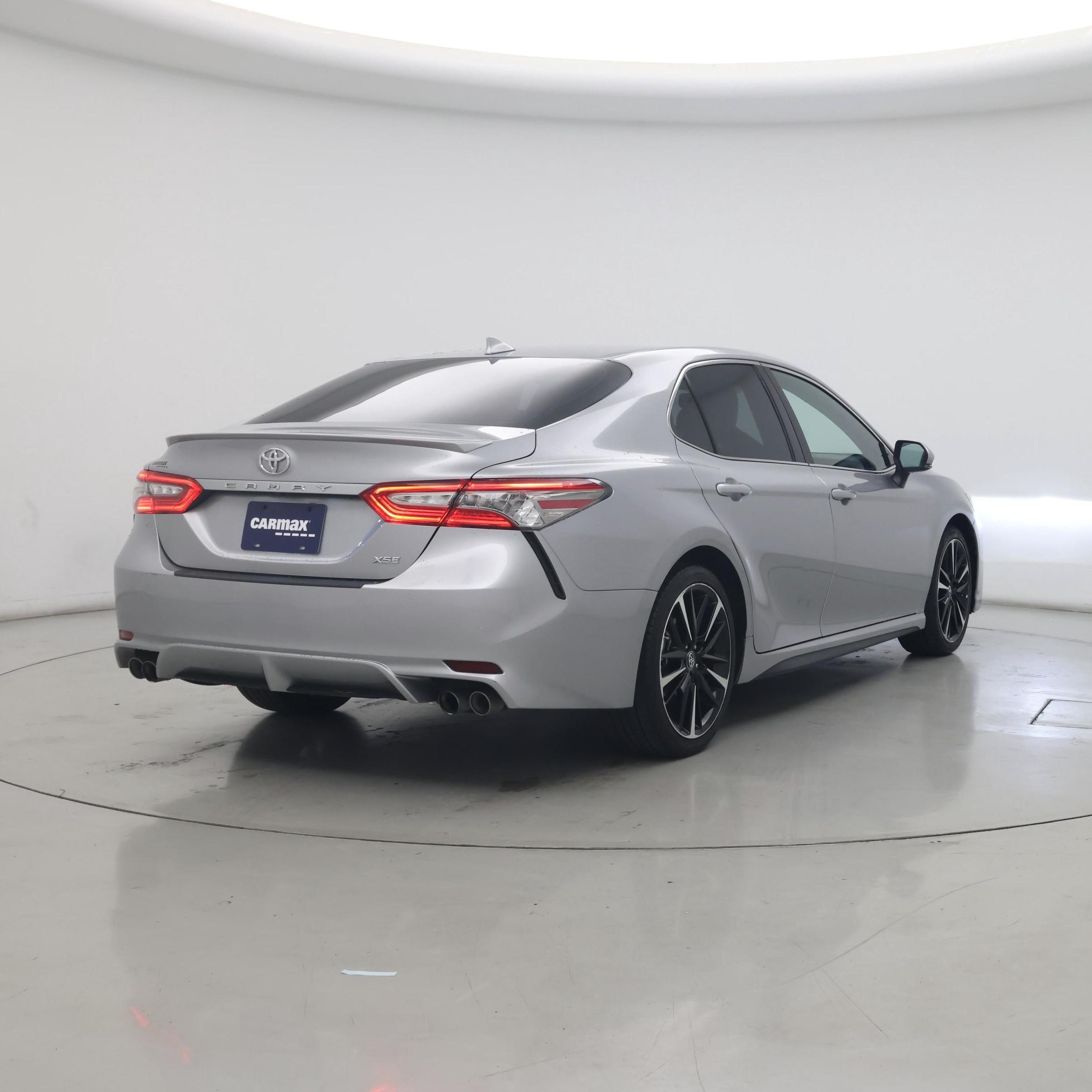 Thumbnail: 2019 Toyota Camry - 8