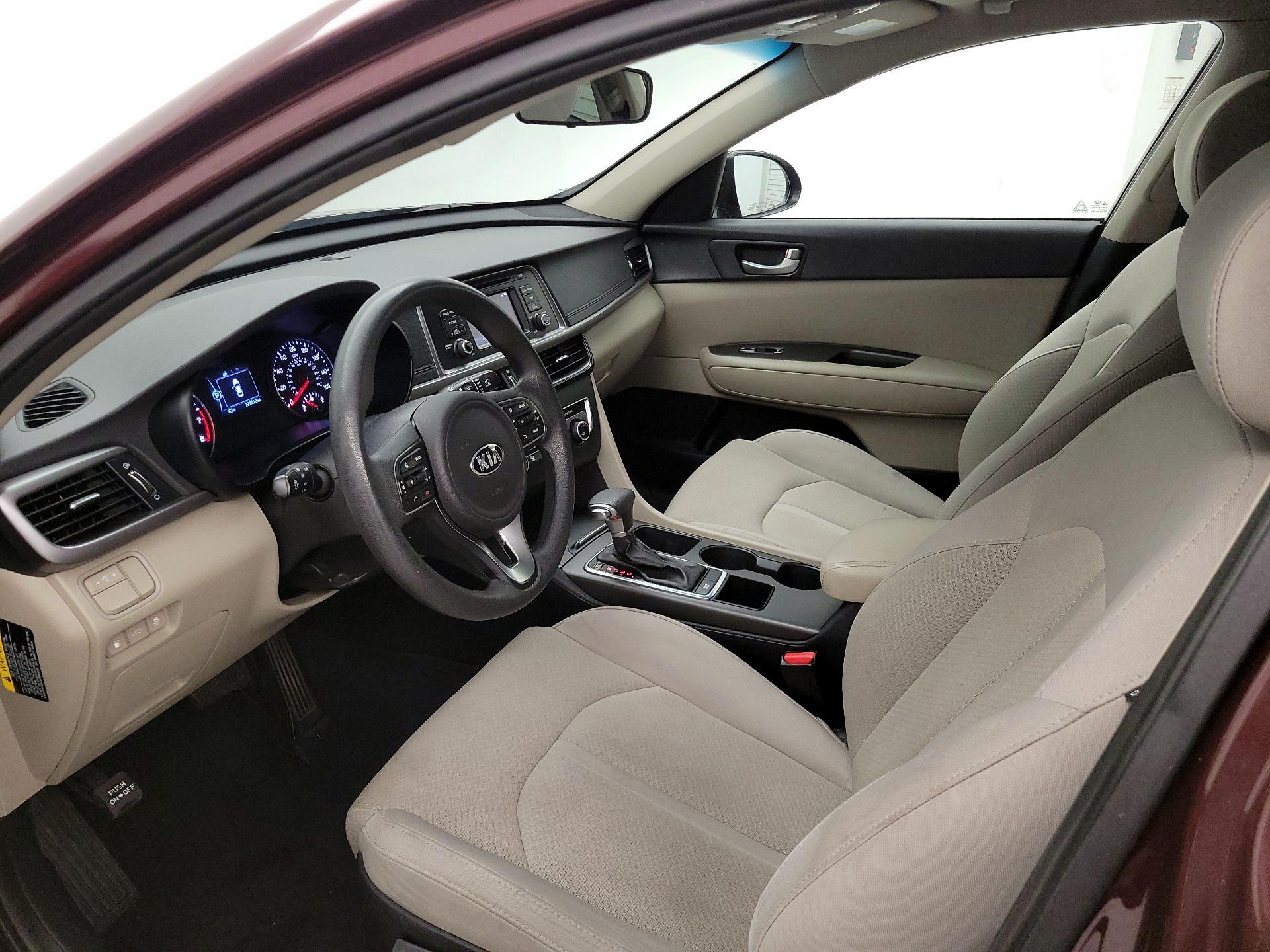 Thumbnail: 2016 Kia Optima - 11