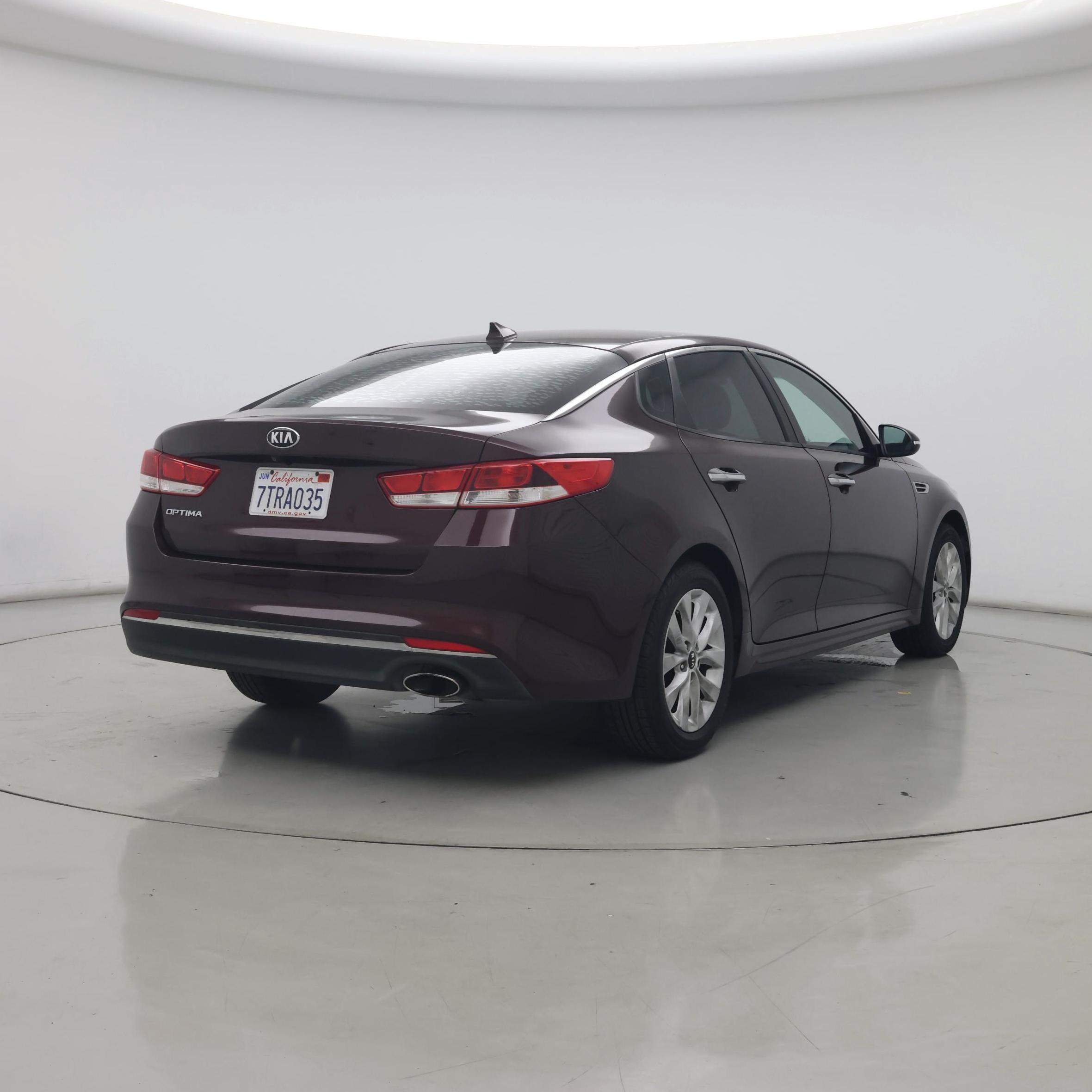 Thumbnail: 2016 Kia Optima - 8