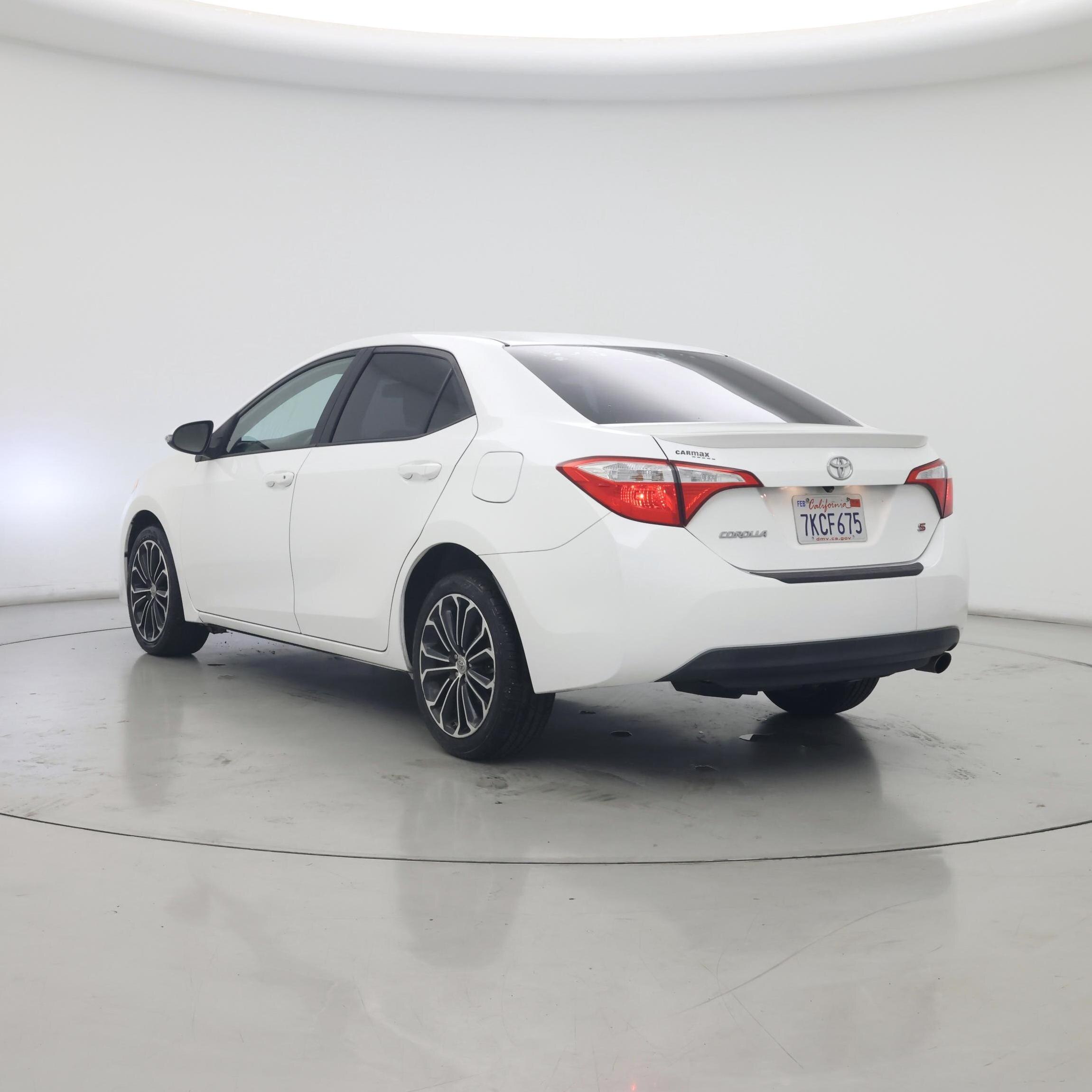 Thumbnail: 2015 Toyota Corolla - 2
