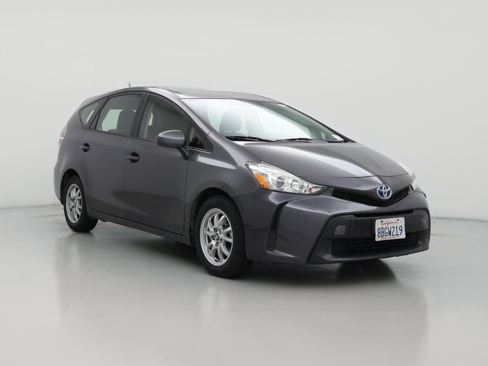 2017 Toyota Prius v Five