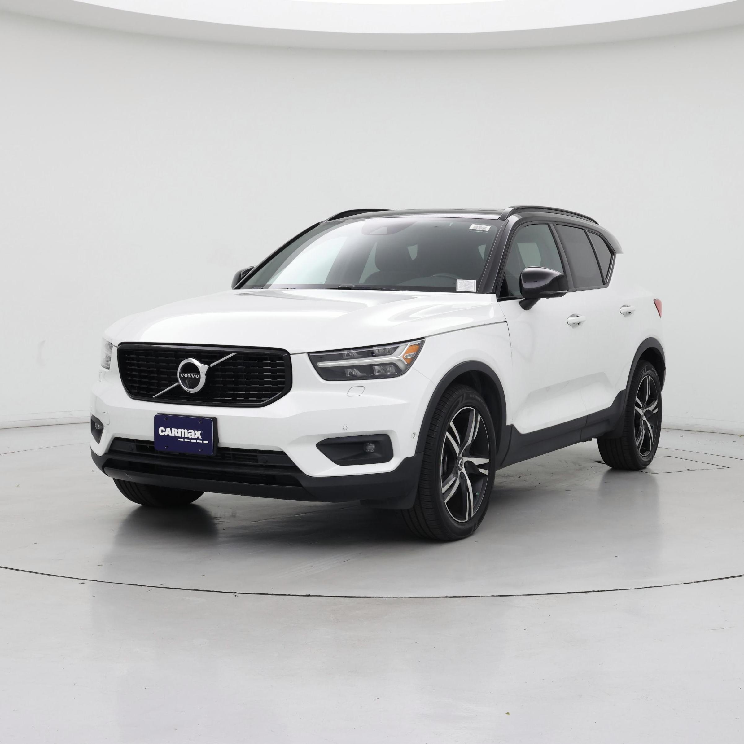 Thumbnail: 2021 Volvo XC40 - 4