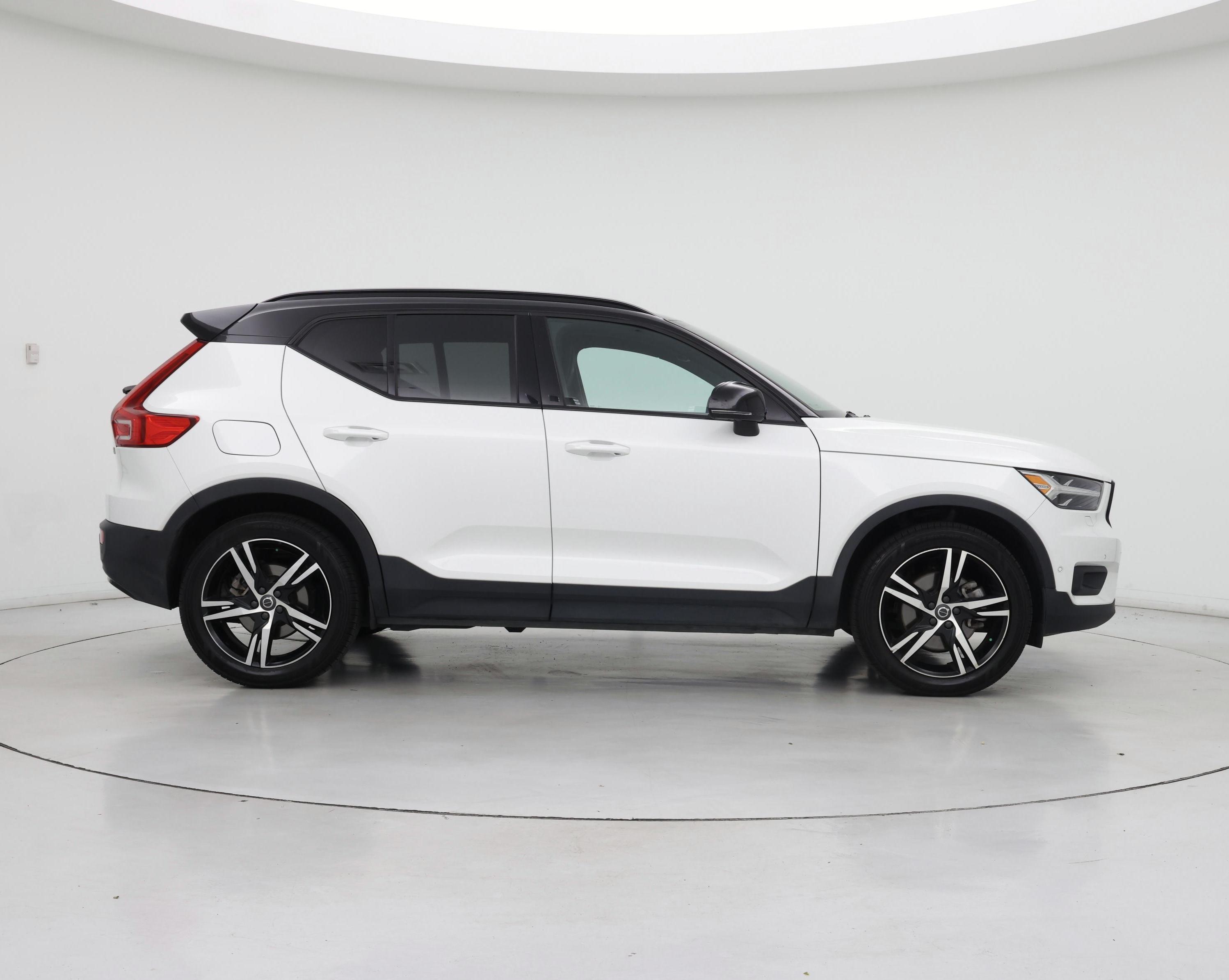 Thumbnail: 2021 Volvo XC40 - 7