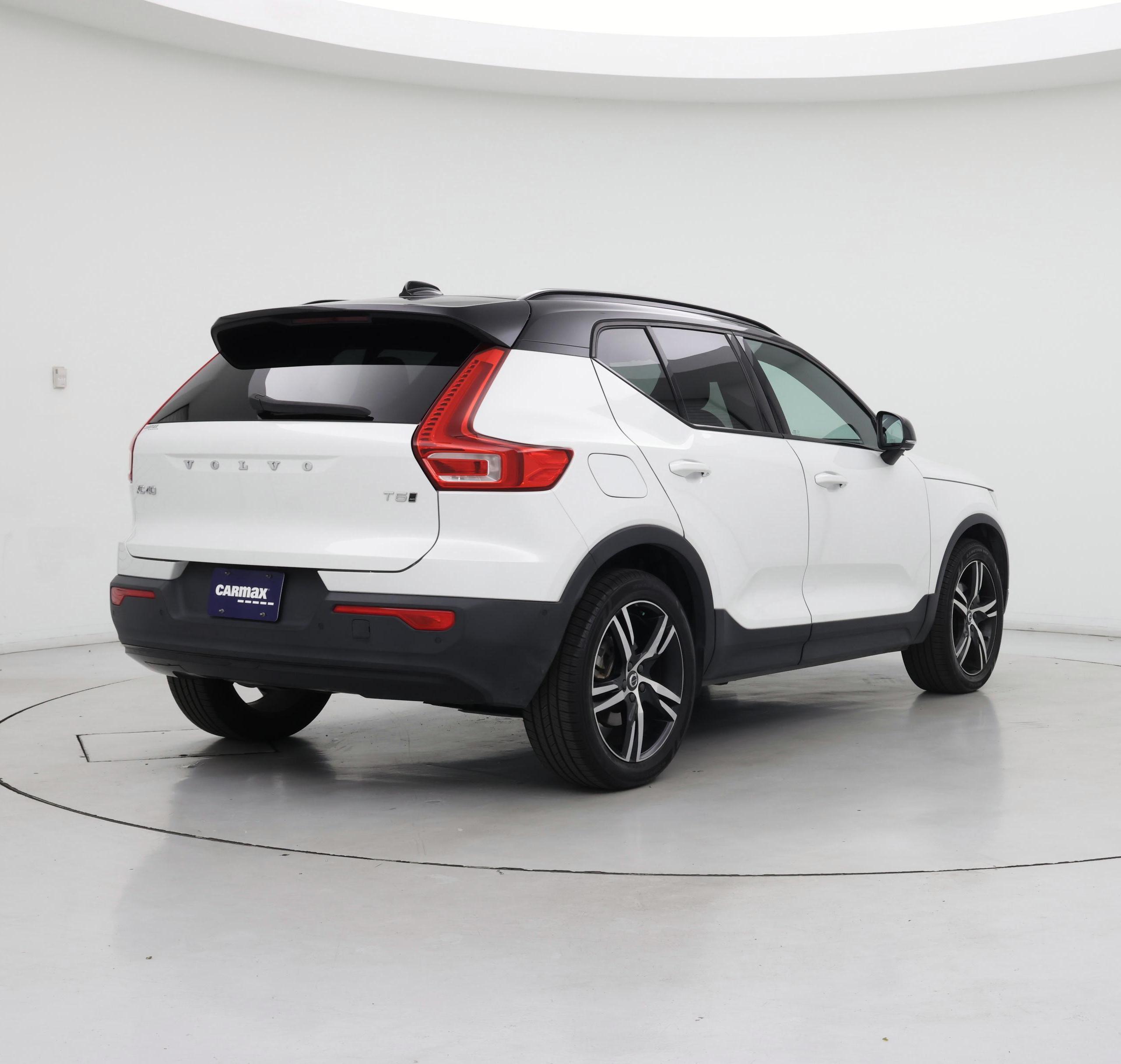 Thumbnail: 2021 Volvo XC40 - 8