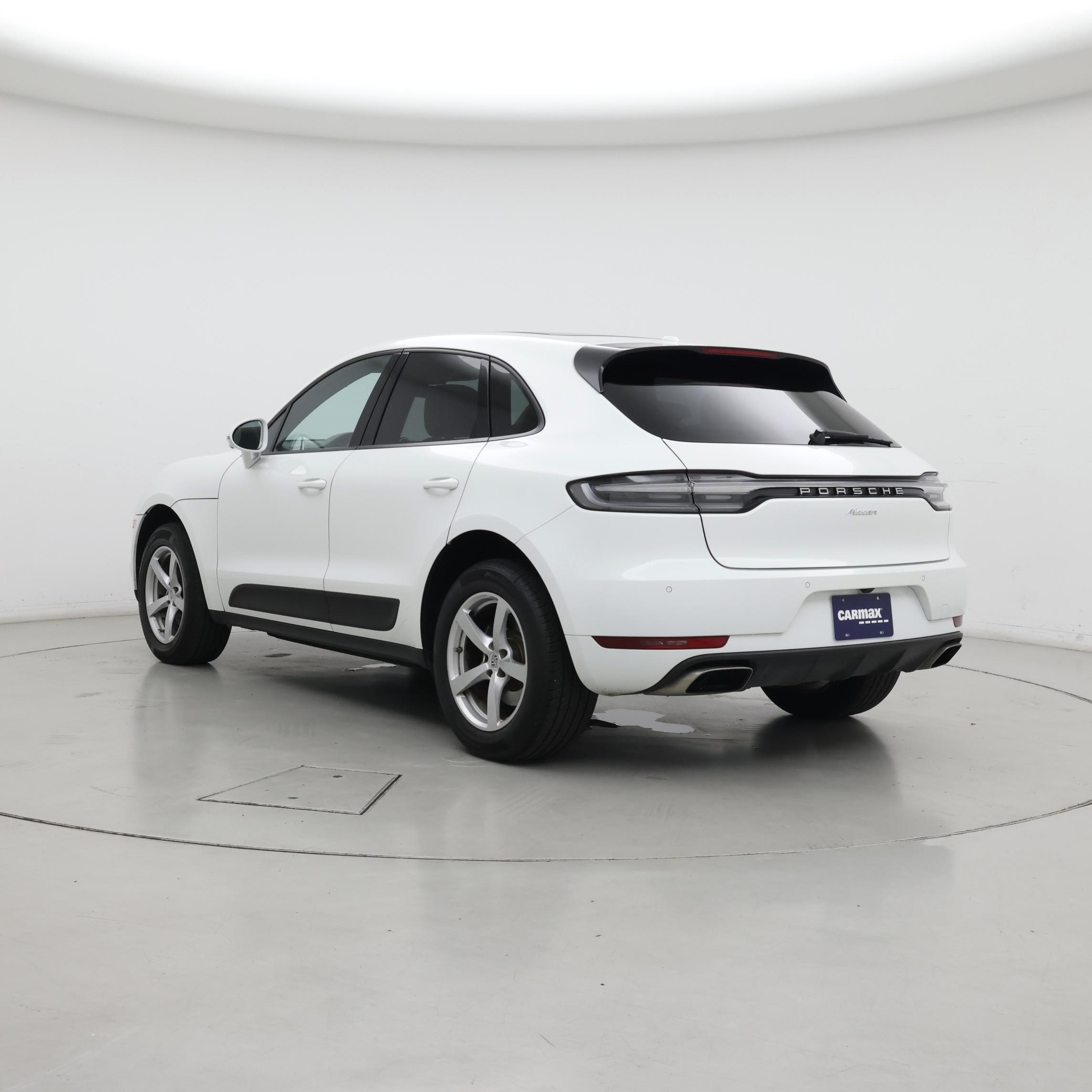 Thumbnail: 2021 Porsche Macan - 2
