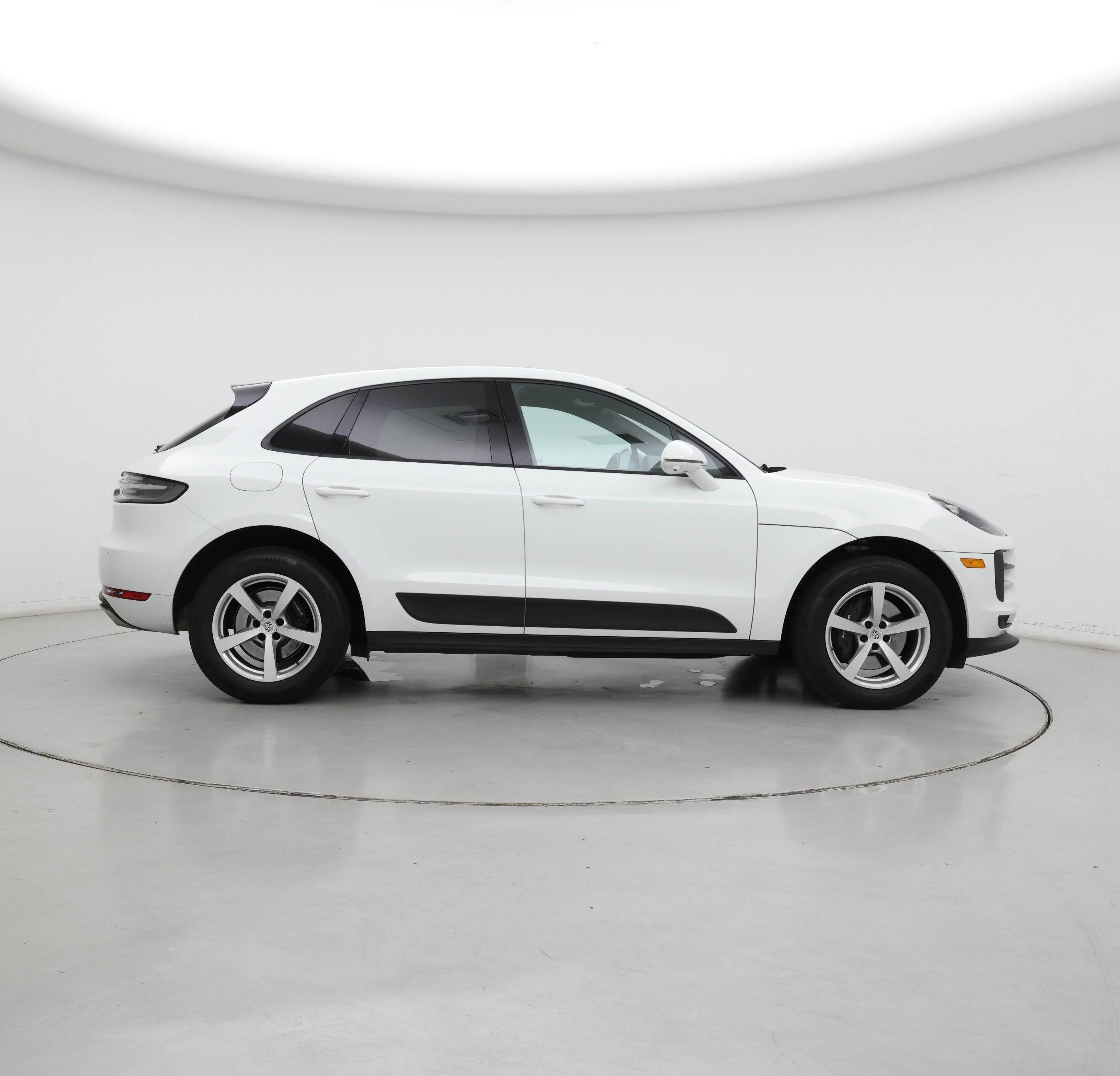 Thumbnail: 2021 Porsche Macan - 7