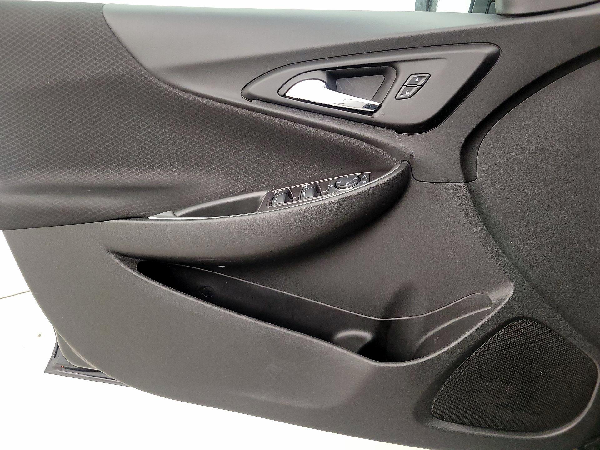 Thumbnail: 2023 Chevrolet Malibu - 12